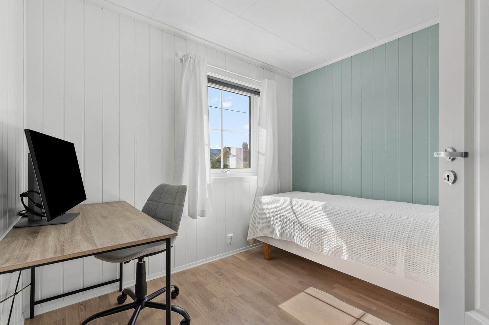 De to andre soverommene kan også egne seg som hjemmekontor eller hobbyrom Galleribilde