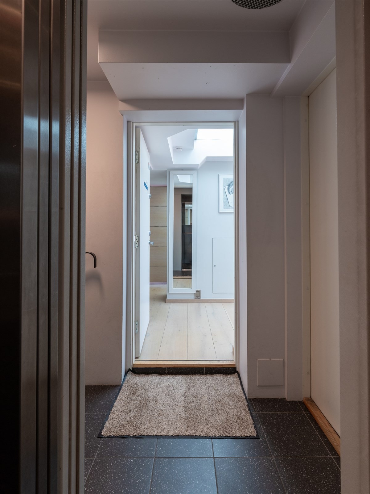 Entre med inngang fra heis via repò Galleribilde