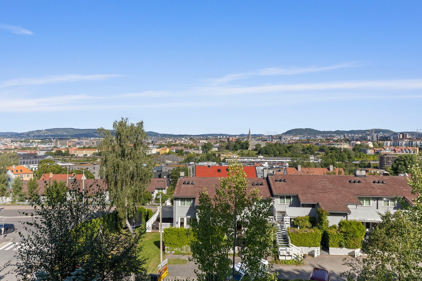 Nydelig utsyn fra både boligen og fellesområder. Galleribilde
