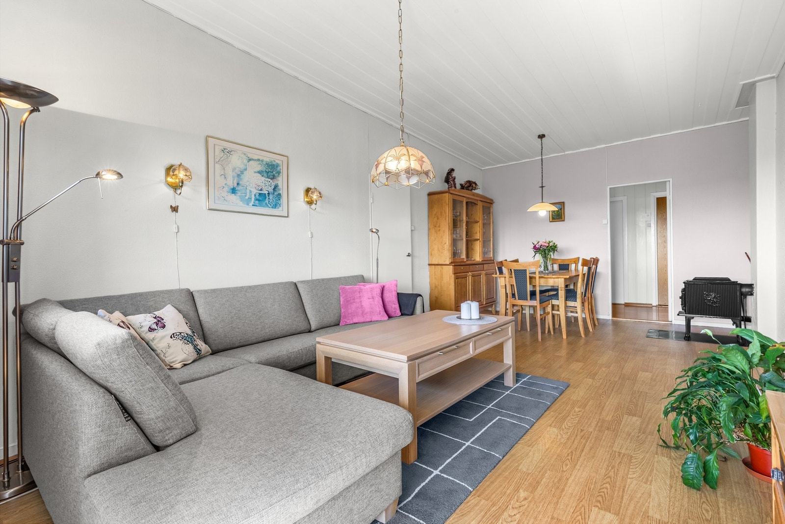 Gulvet er lagt med belegg. Galleribilde