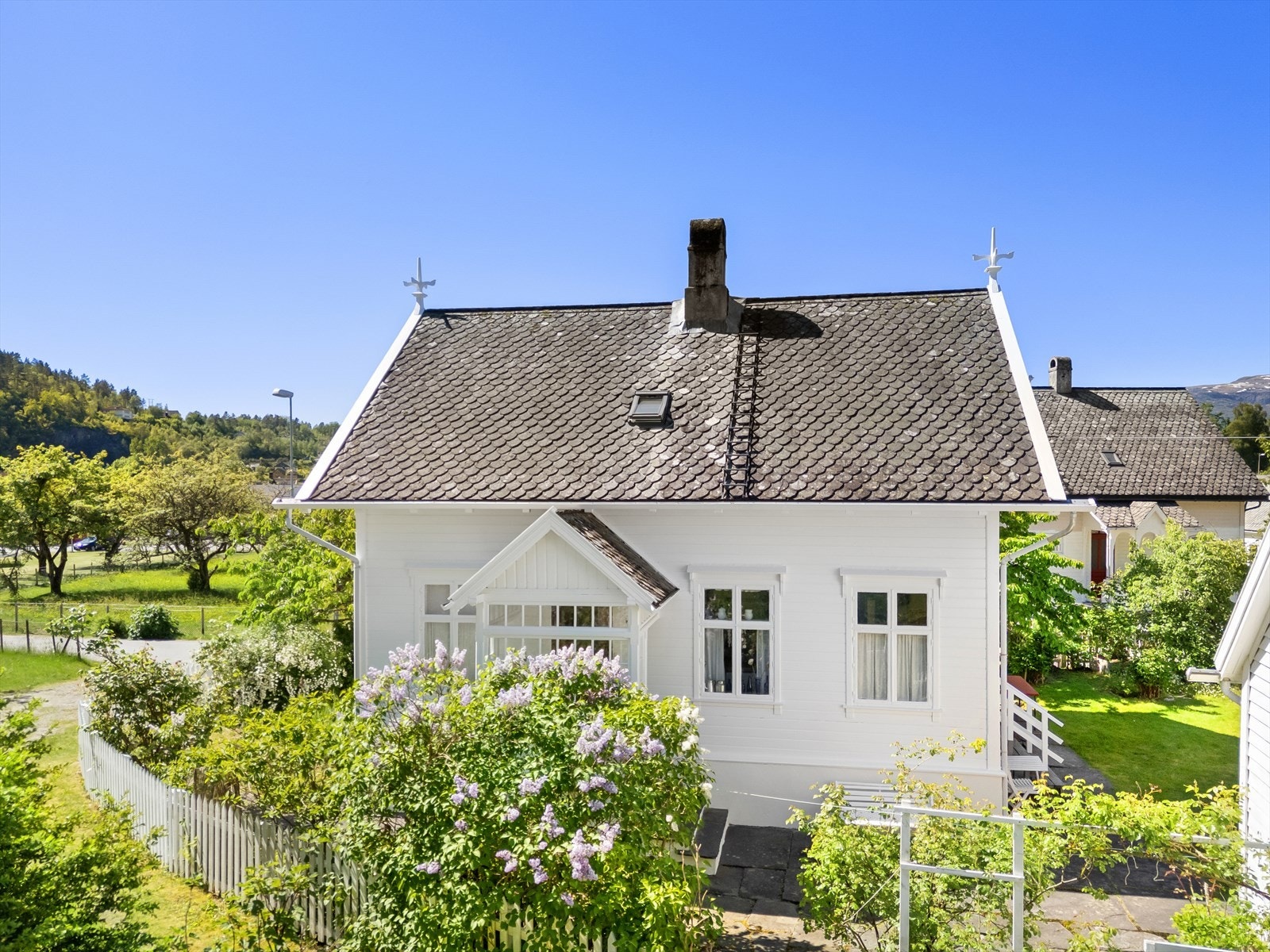 - En sjelden mulighet til salgs - historisk sveitserhus & bolighus m/hems - Galleribilde