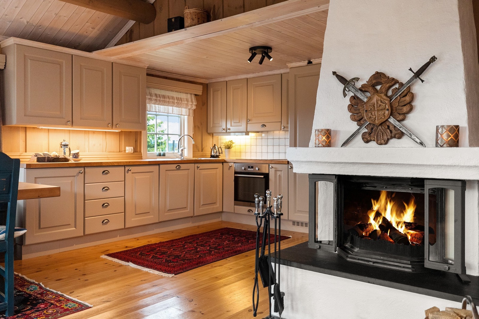 Integrerte hvitevarer som følger med salget Galleribilde