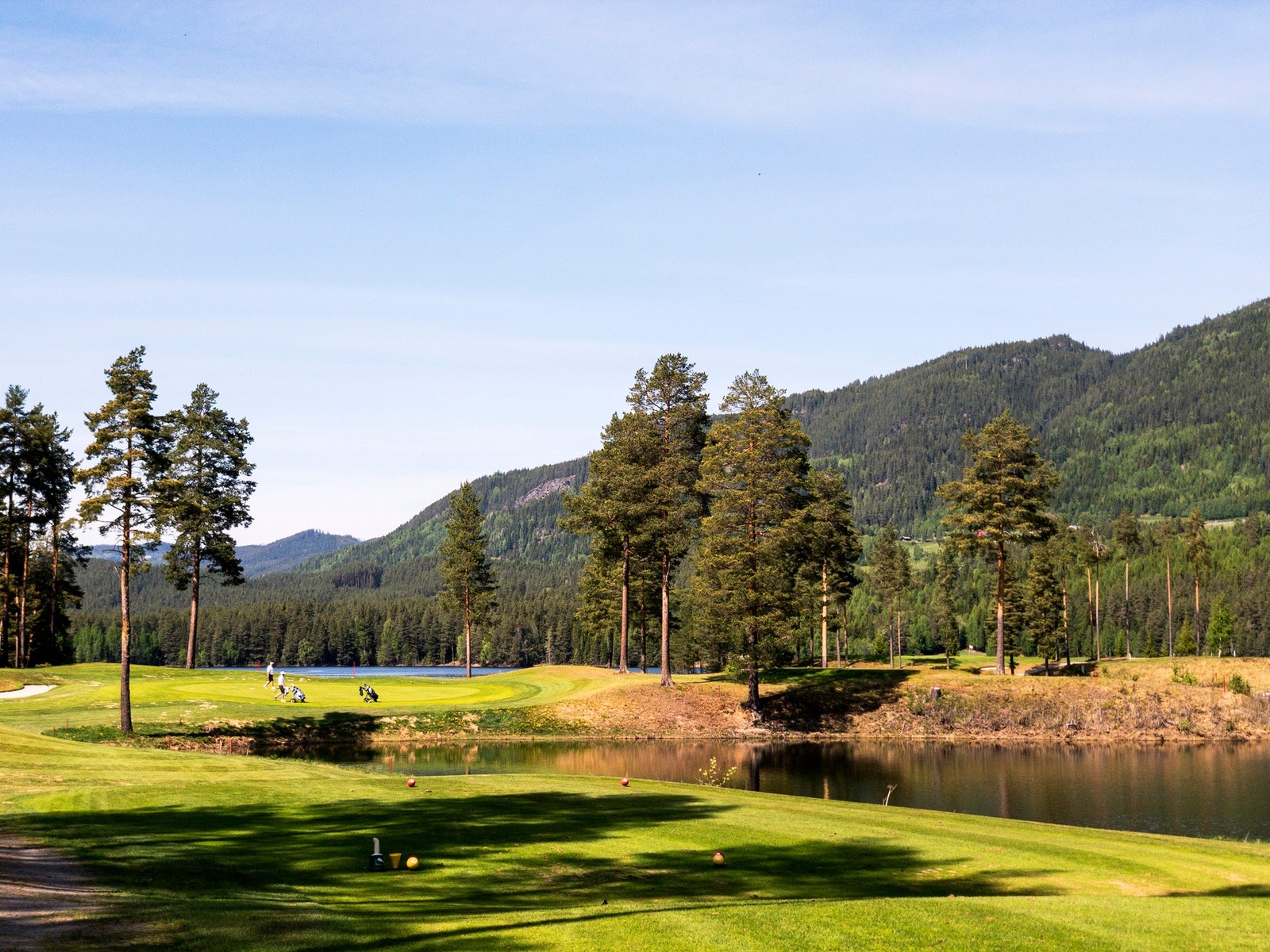 Valdres Golf ligger idyllisk til ved Aurdalsfjorden i Vestringsbygda, ca. 20 minutters kjøring fra Aurdalsåsen Galleribilde