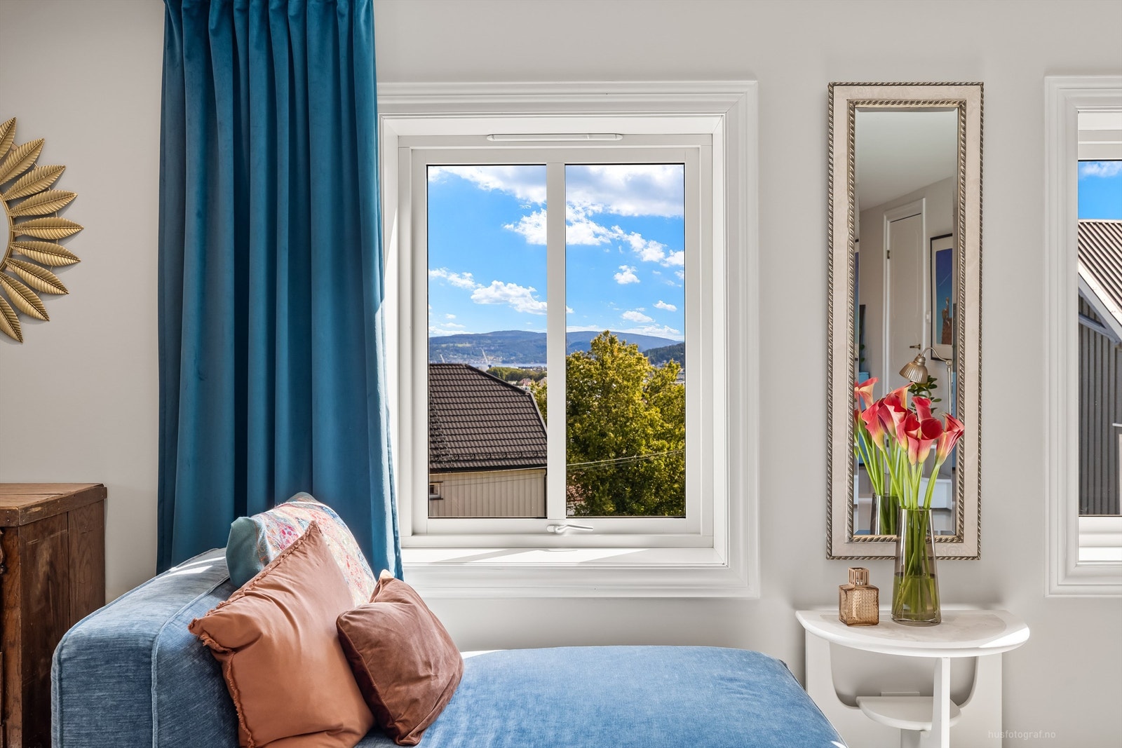 Fin utsikt fra leiligheten og ingen innsyn i leiligheten Galleribilde