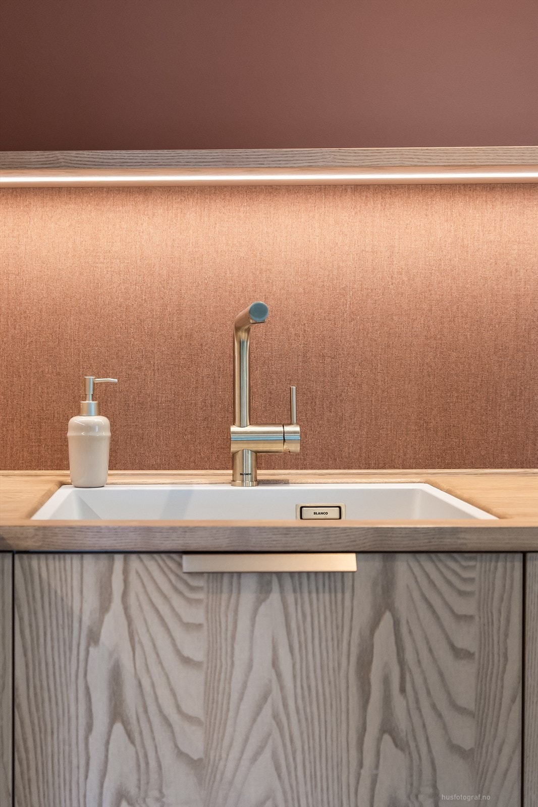 Over- og underskap i glatt utførelse Galleribilde