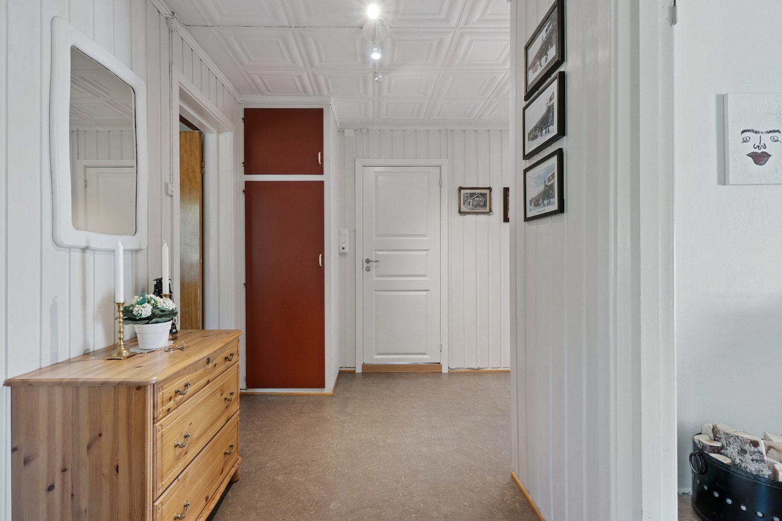 Våningshus - Gang Galleribilde