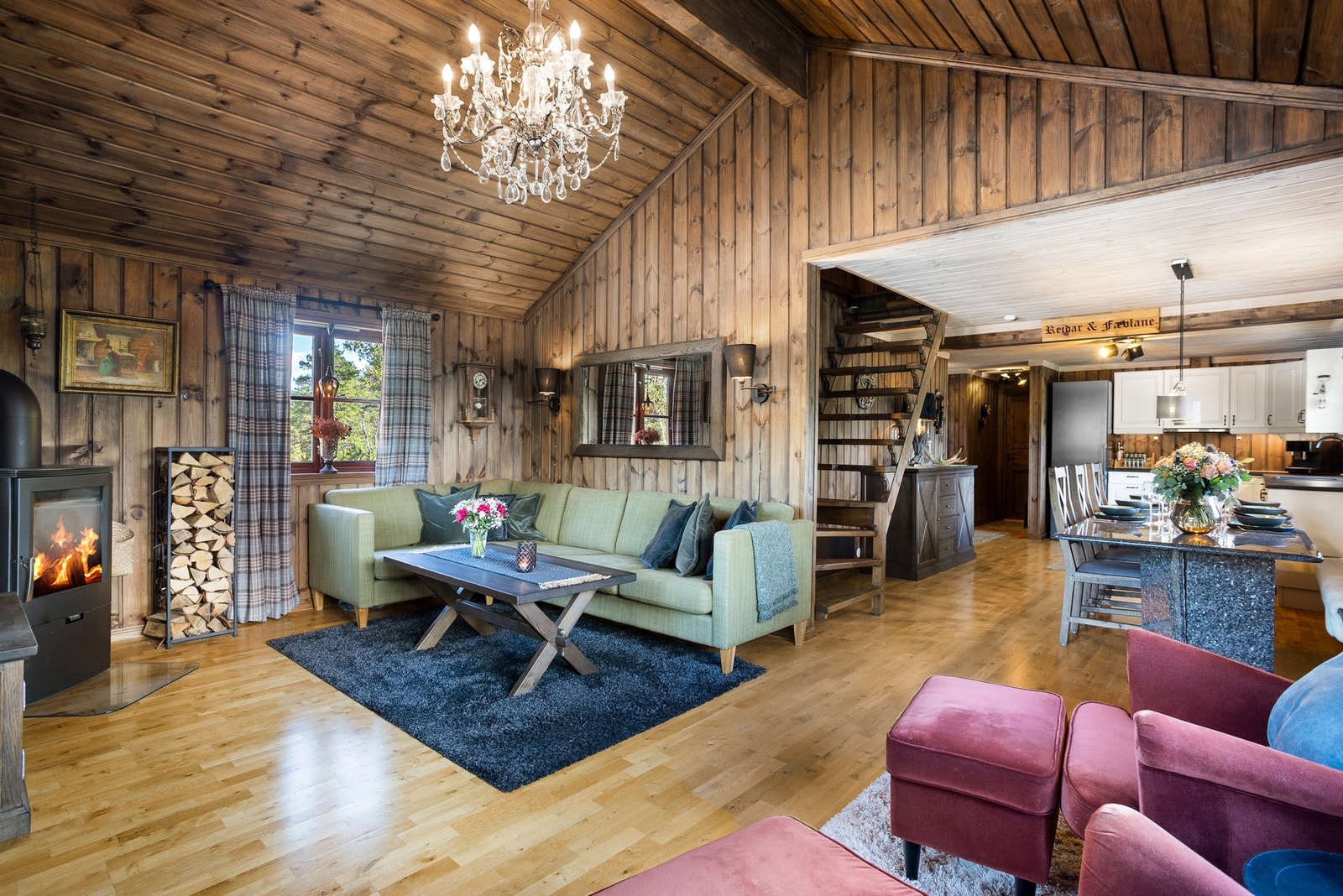 Stue og kjøkken Galleribilde