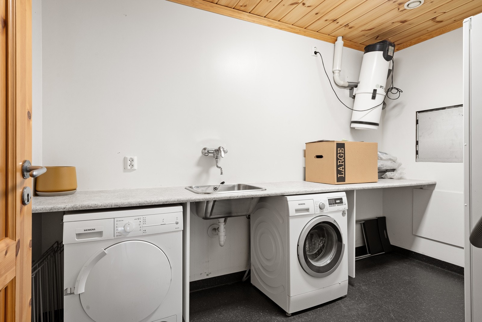 Separat vaskerom Galleribilde