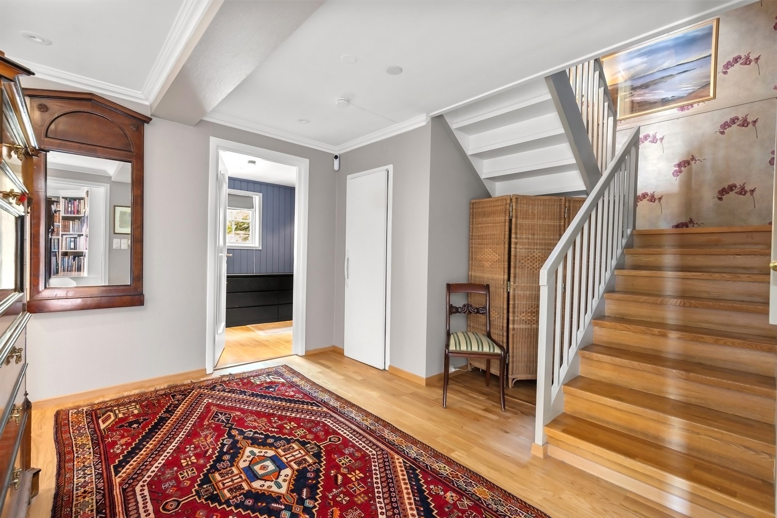 Hall i u.etg. Galleribilde