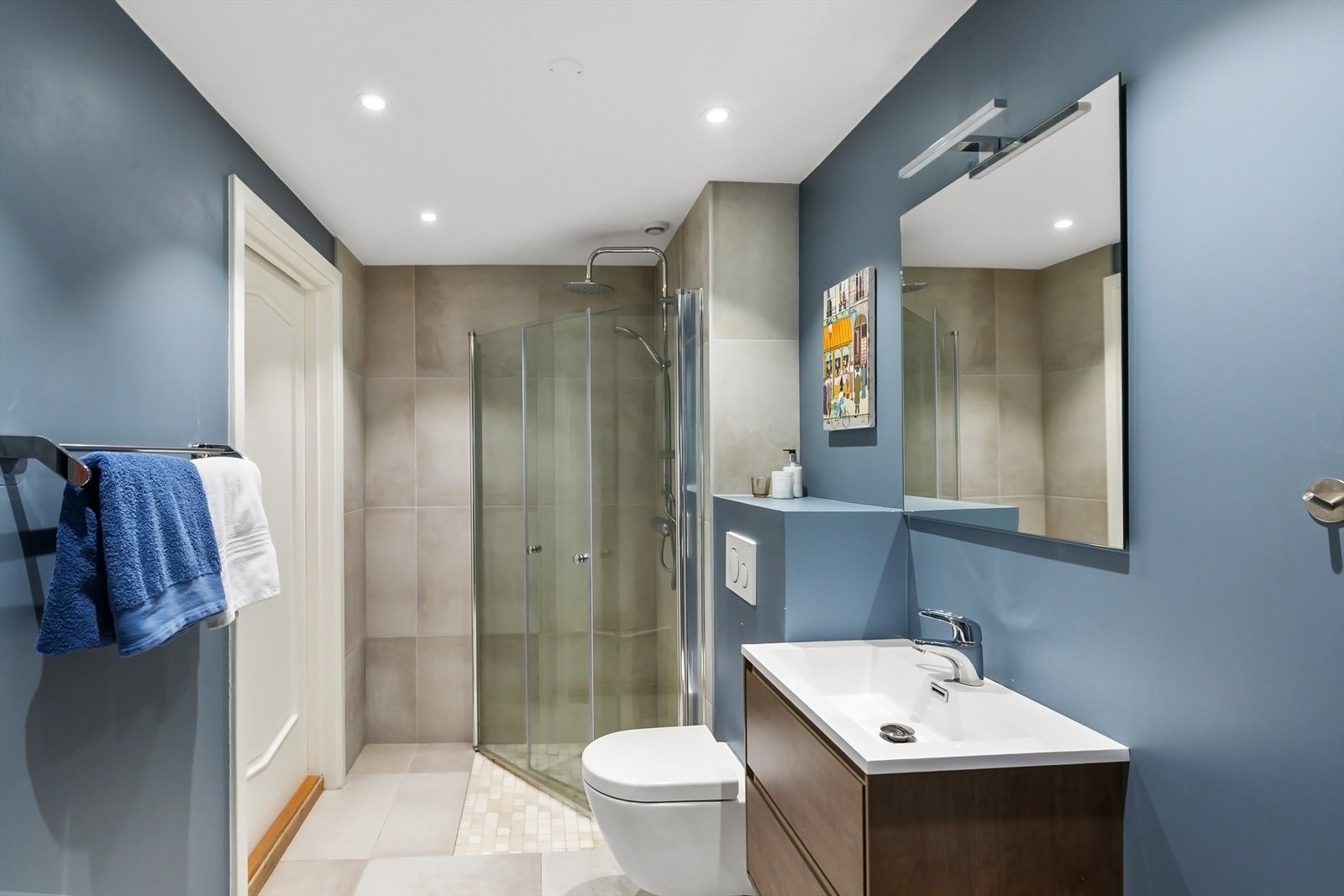 Bad i u.etg. som er pusset opp de senere år Galleribilde