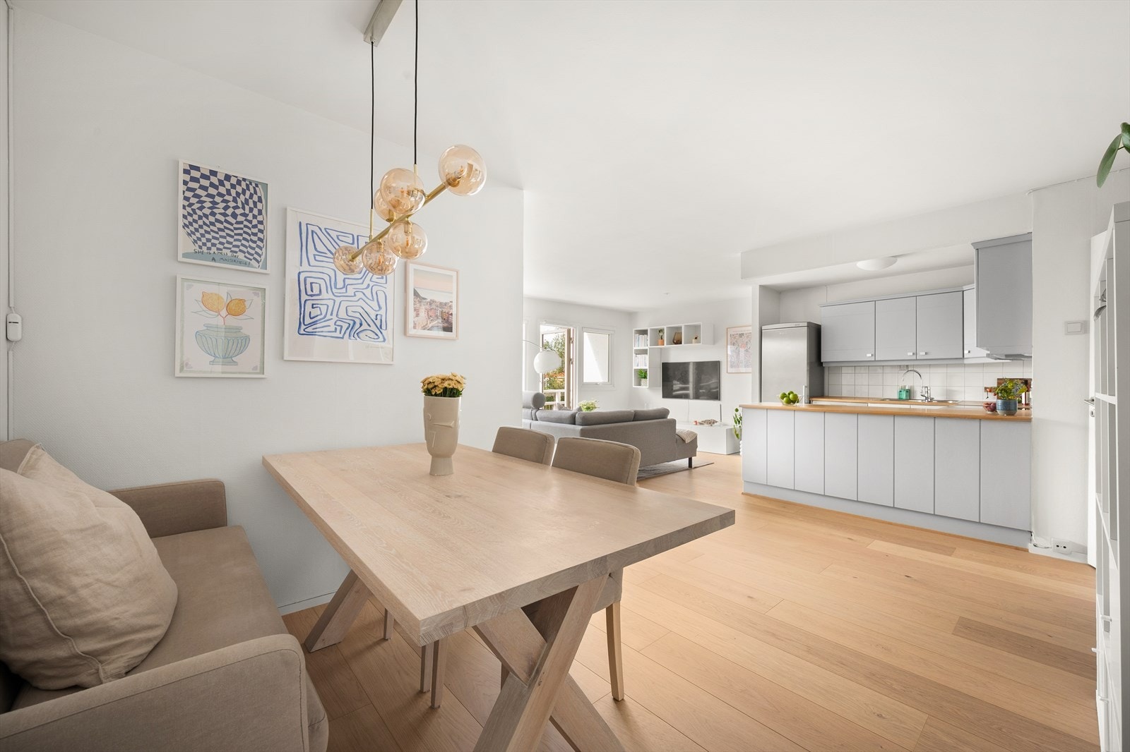 Skjermet og hyggelig spisekrok. Galleribilde