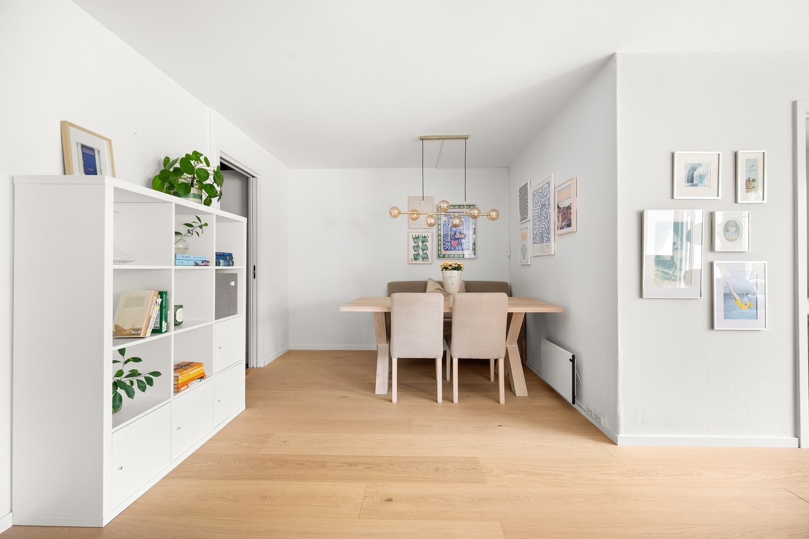 Her er det god plass til spisegruppe. Galleribilde