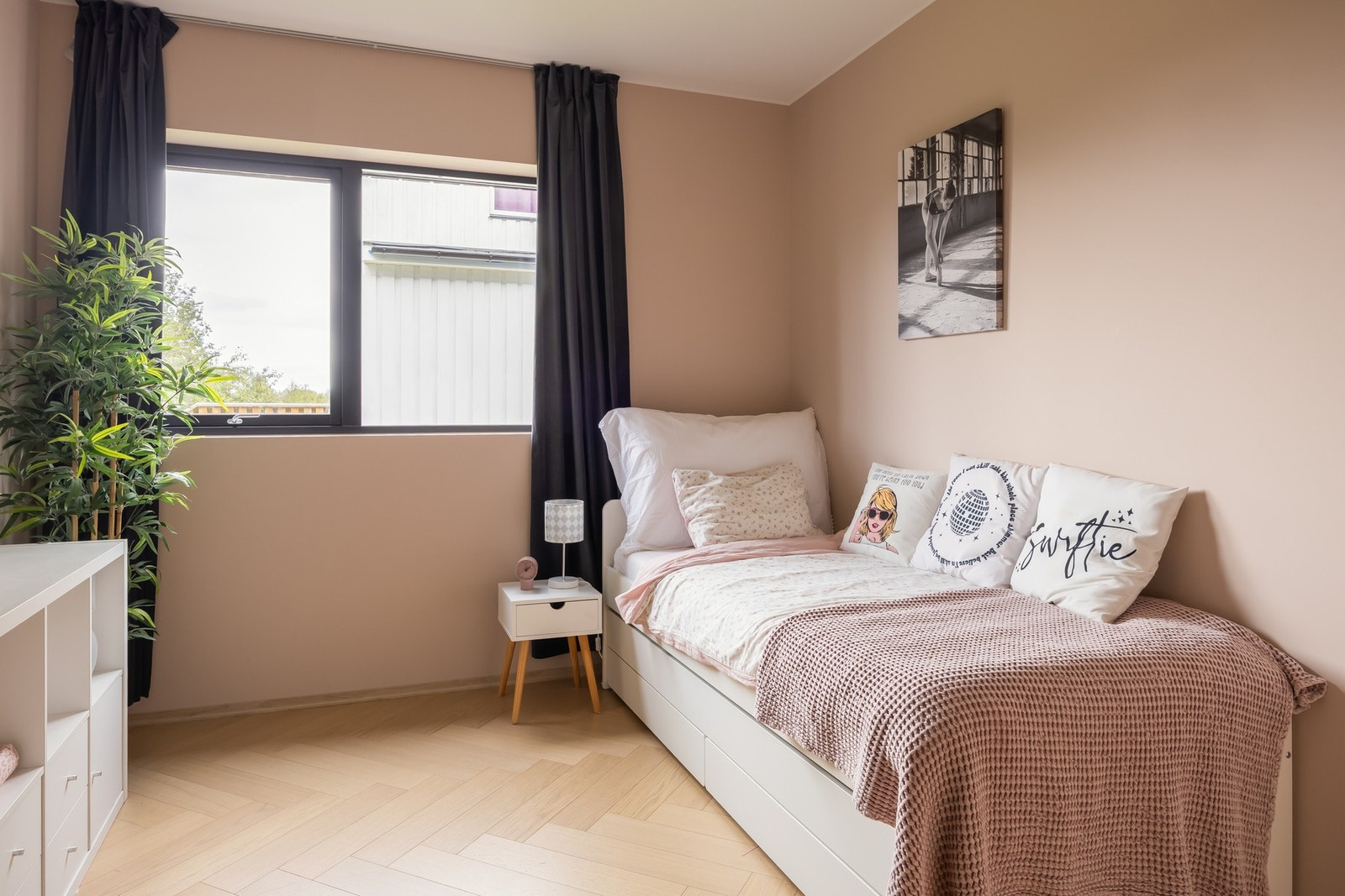 De to andre rommene er identiske på 10 kvm. hver. Galleribilde