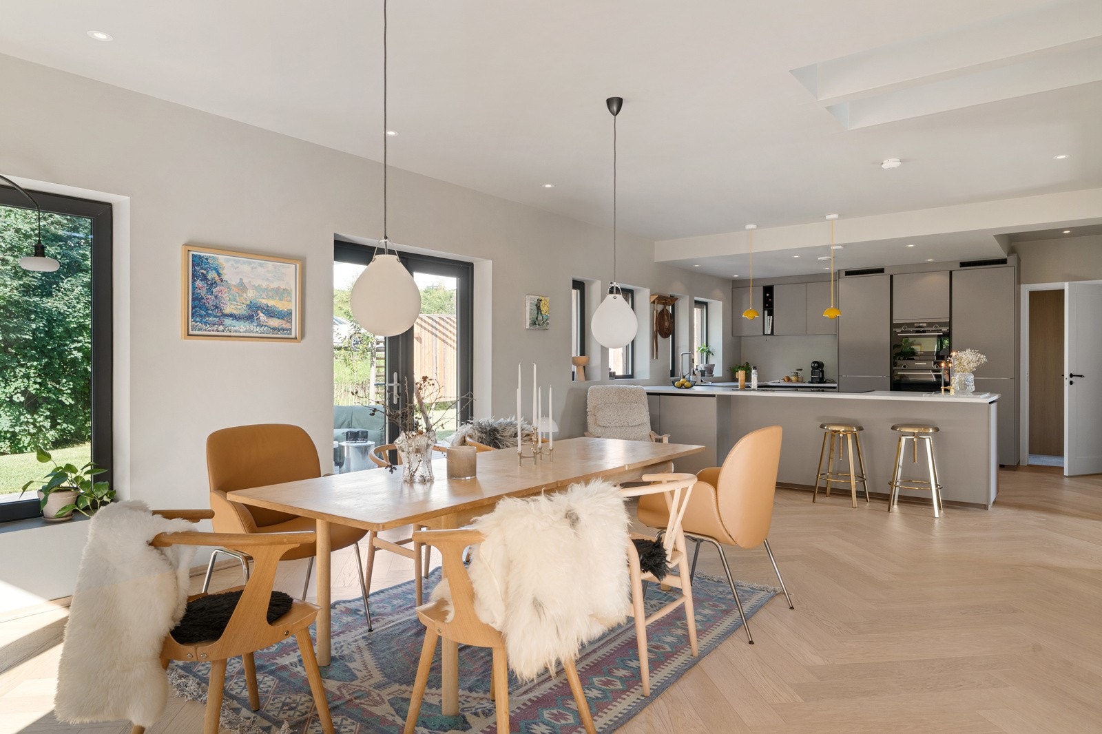 De duse fargevalgene gjør det enkelt å supplere med egne møbler og tekstiler. Galleribilde