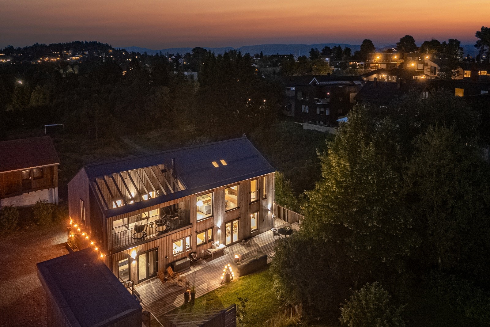 Proaktiv Eiendomsmegling ved Kristoffer Menne har den store gleden av å presentere Kyvannsvegen 40A! Galleribilde