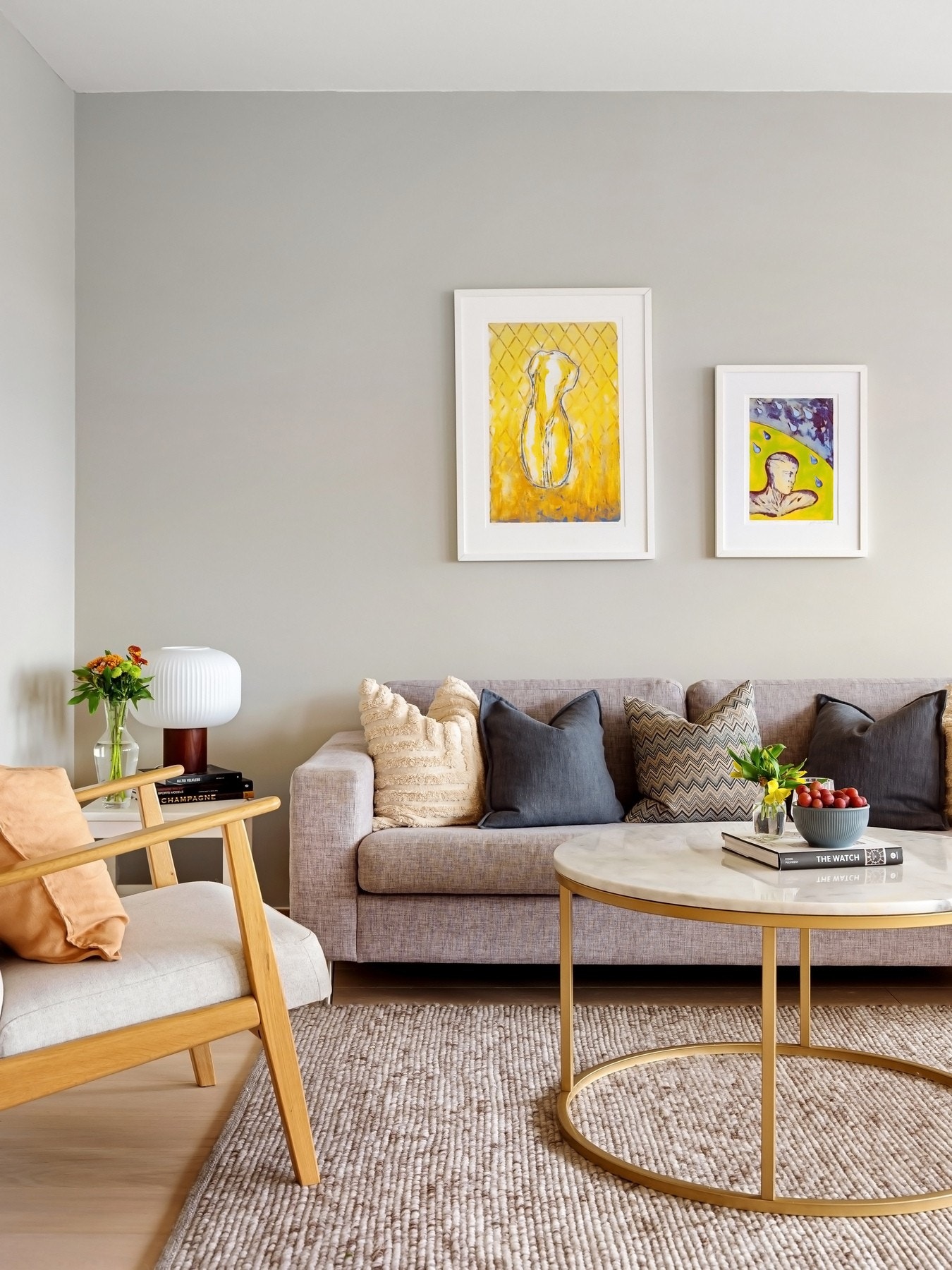 God plass til sofagruppe og lenestol Galleribilde