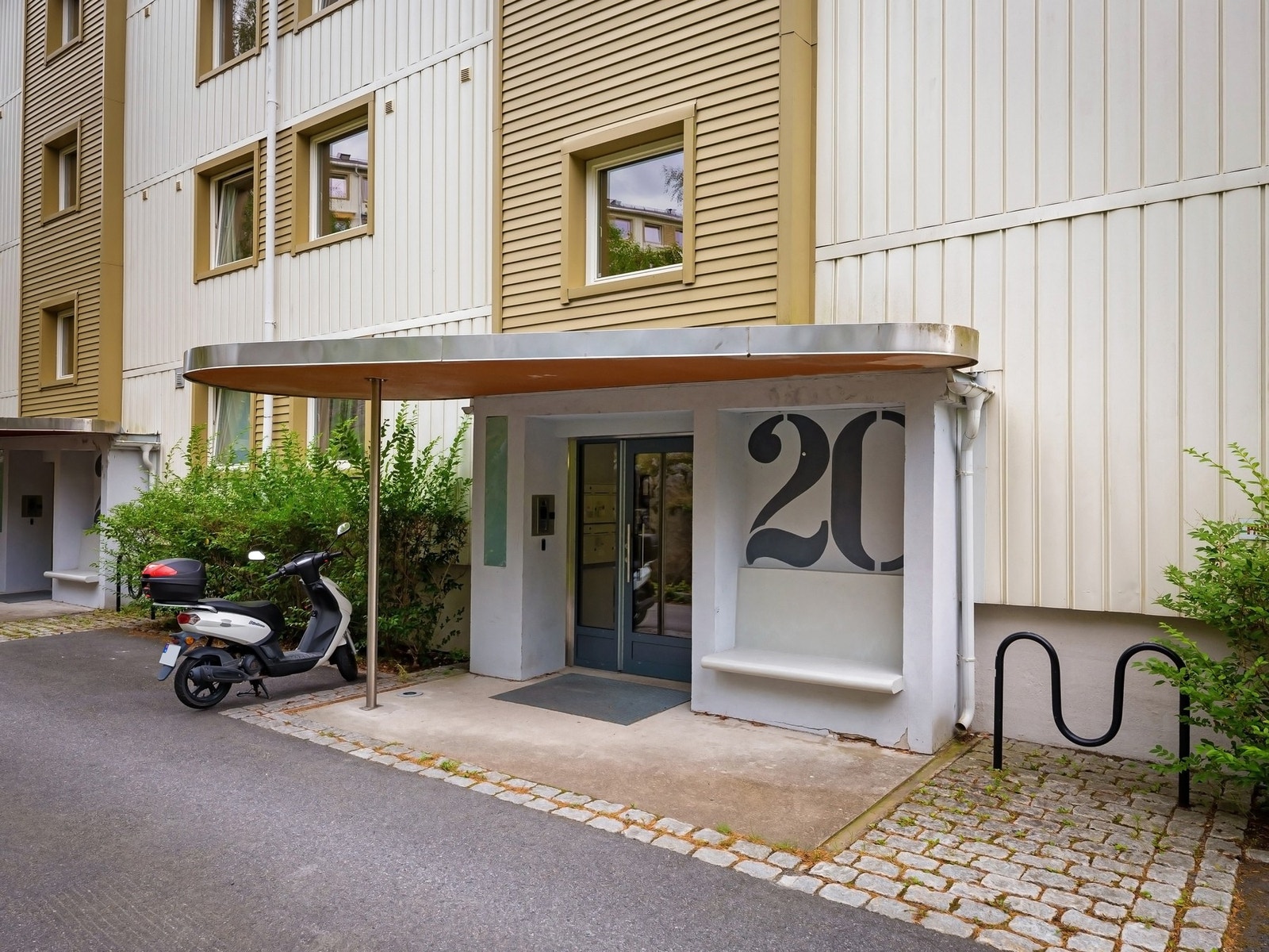 Velkommen til Vetlandsveien Borettslag som består av 388 andelsleiligheter fordelt på 15 bygninger Galleribilde