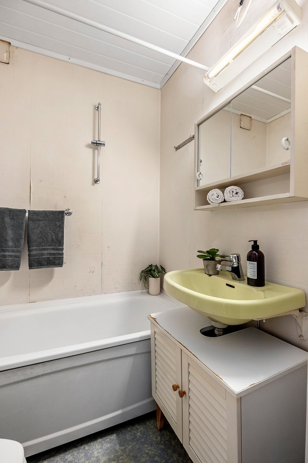 Bad med badekar Galleribilde