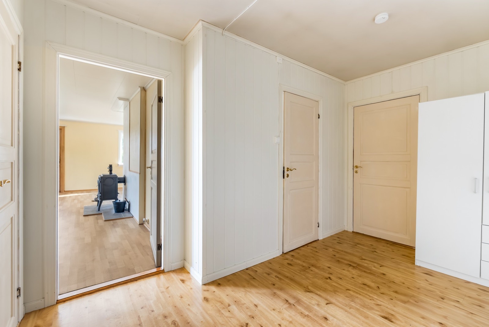 Romslig gang Galleribilde