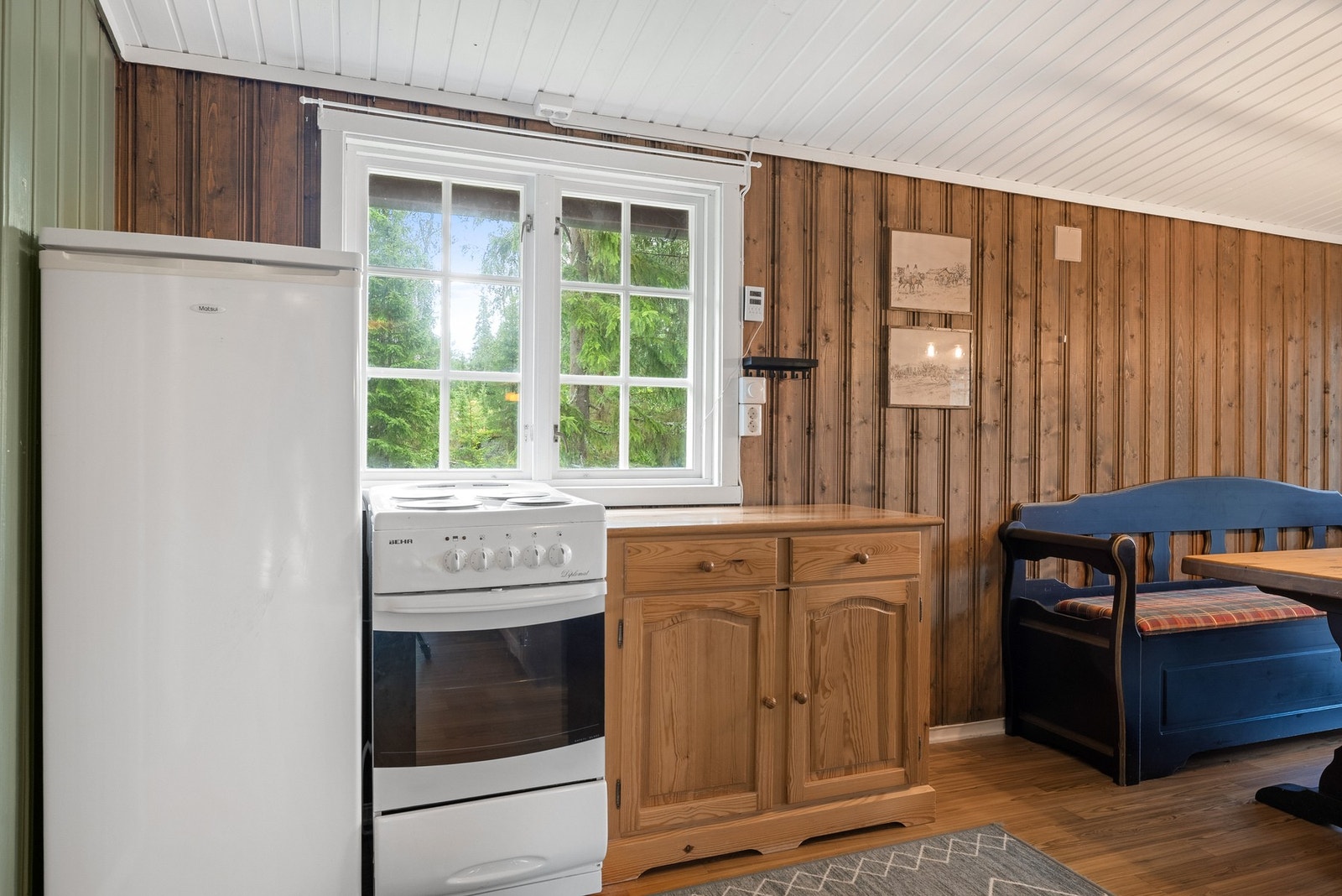 Utsikt til fin natur og grønt landskap Galleribilde