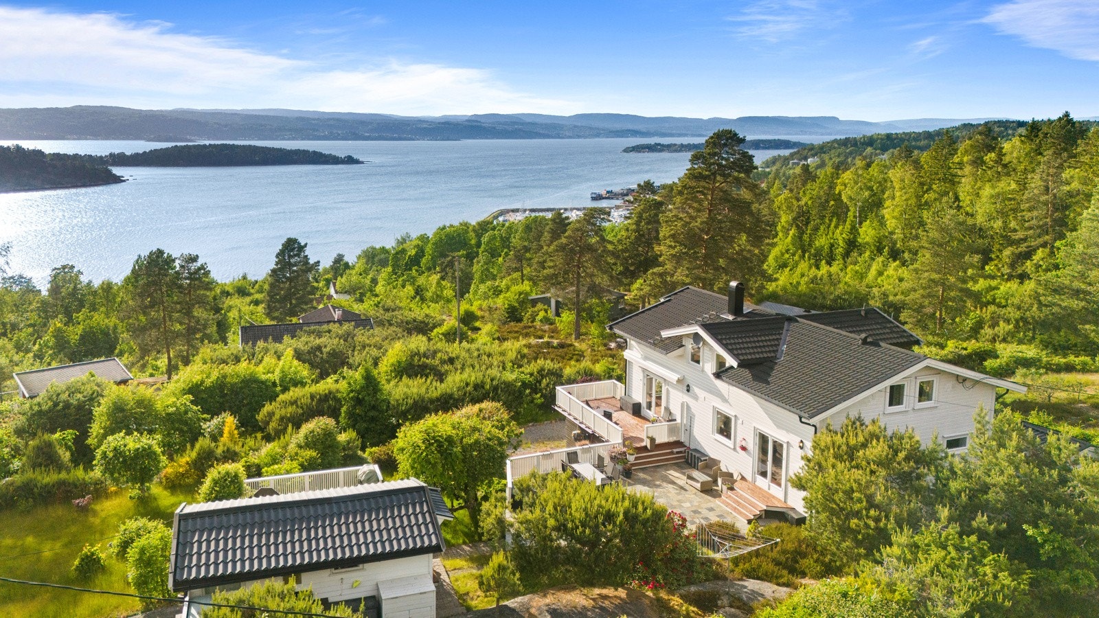 Privatmegleren v/Benjamin Schrøder har gleden av å presentere Motbakken 11! Galleribilde