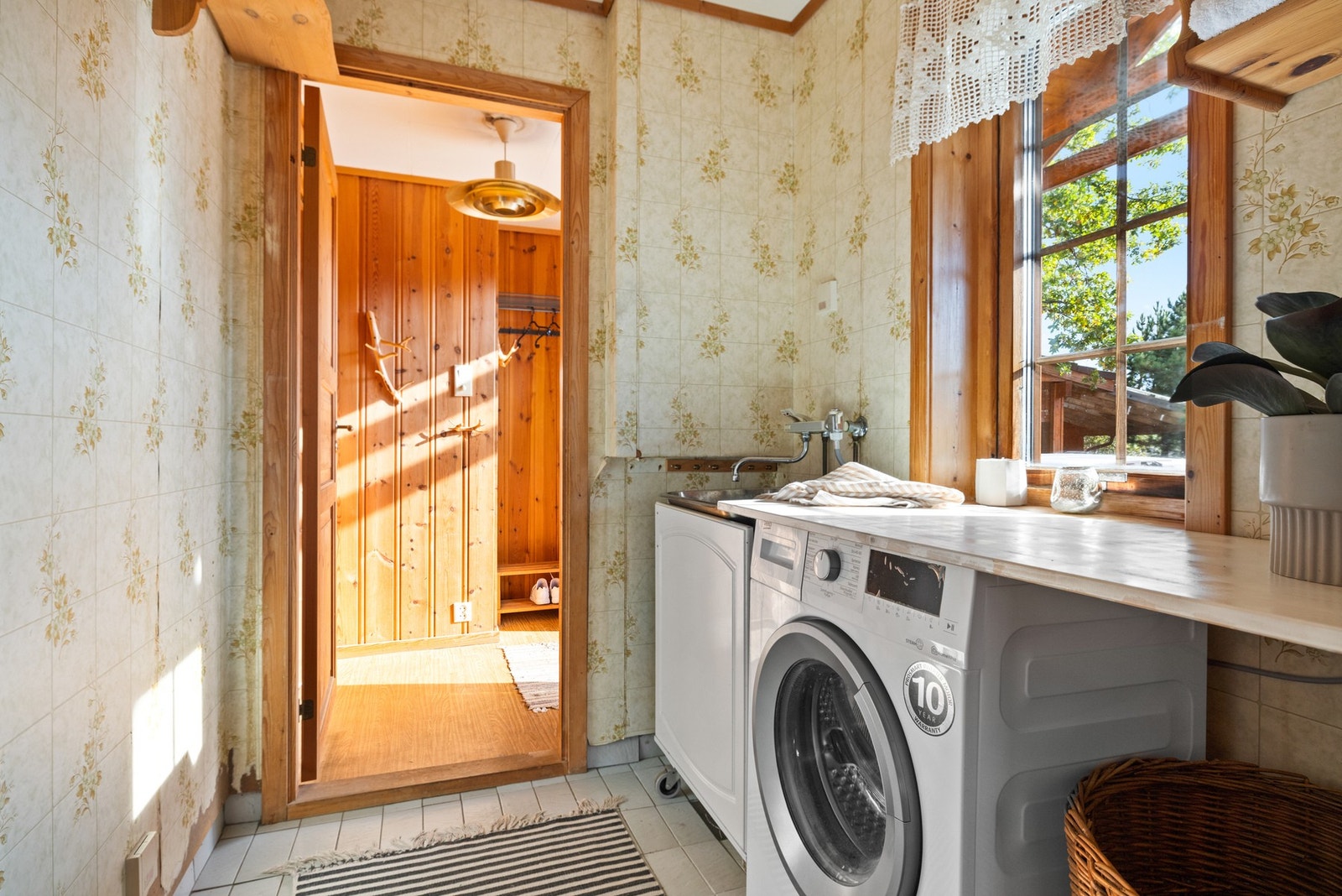 Vaskerom i direkte tilknytning til entréen Galleribilde