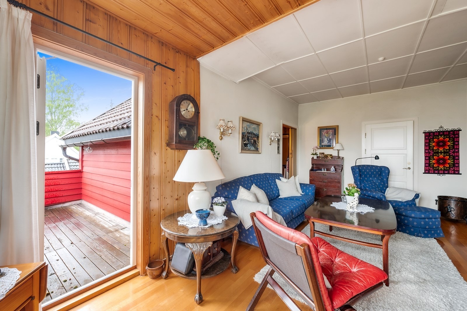 Fra stuen er det direkte adkomst til balkongen Galleribilde