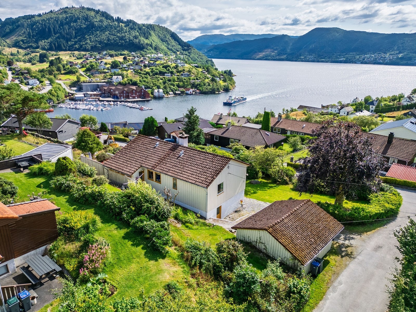 Aktiv eiendomsmegling v/ Aleksander Lenning har gleden av å presentere Eidsbrekka 16! Galleribilde