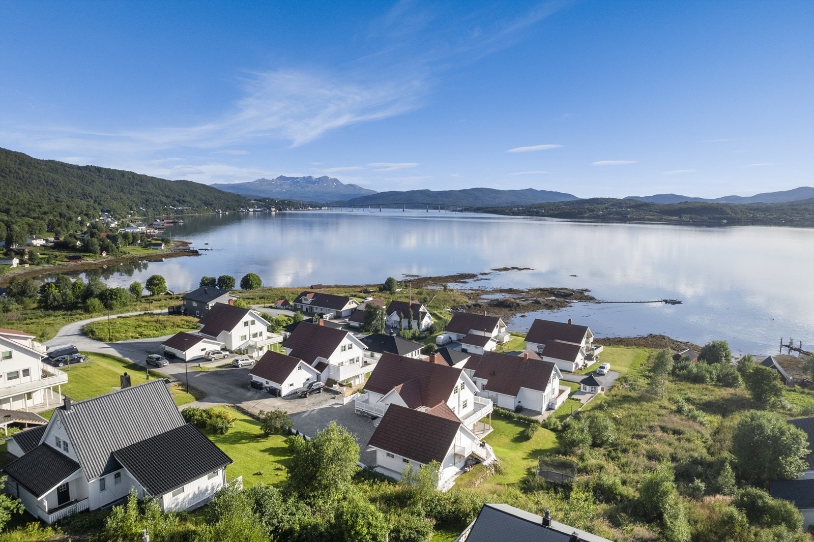 Natur, sjø og rekreasjon rett utenfor døra for hele familien. Galleribilde
