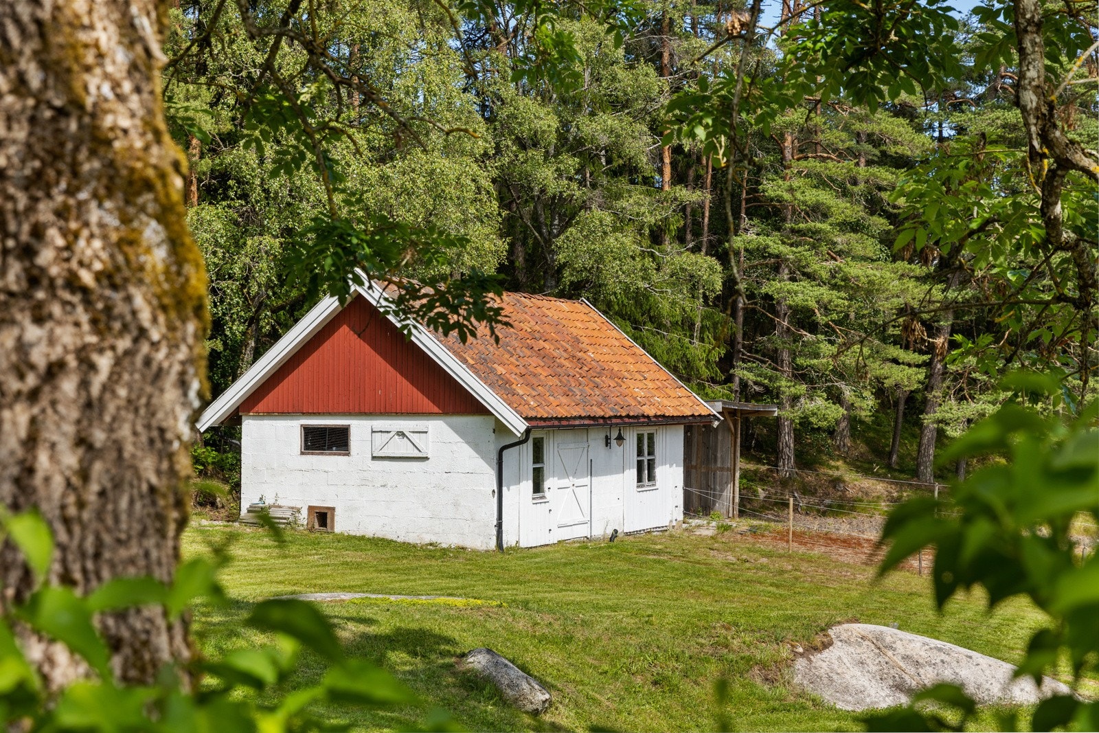 Uthus Galleribilde