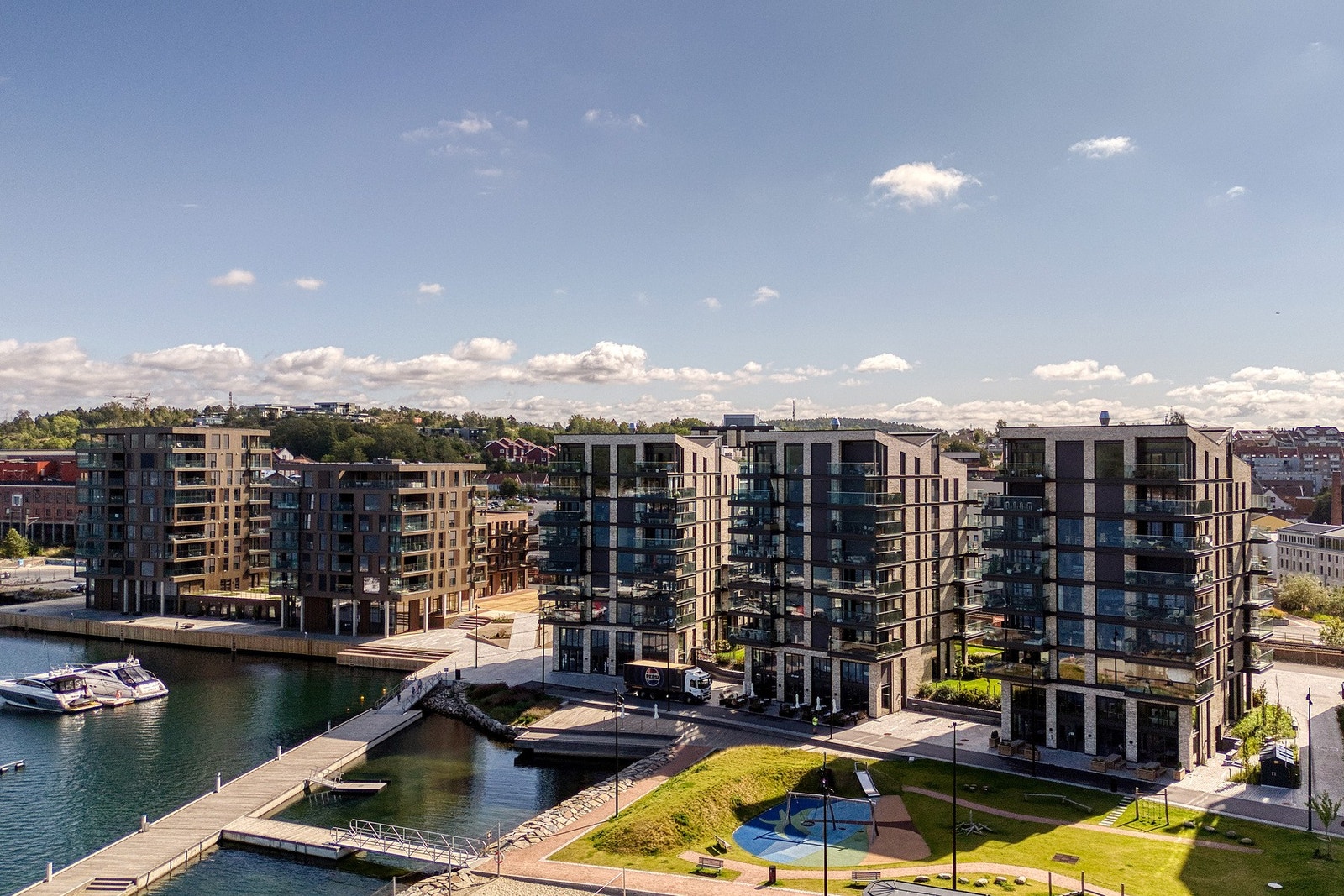 Verket er et av byens mest populære og trendy områder, med direkte tilgang til sjøen. Galleribilde