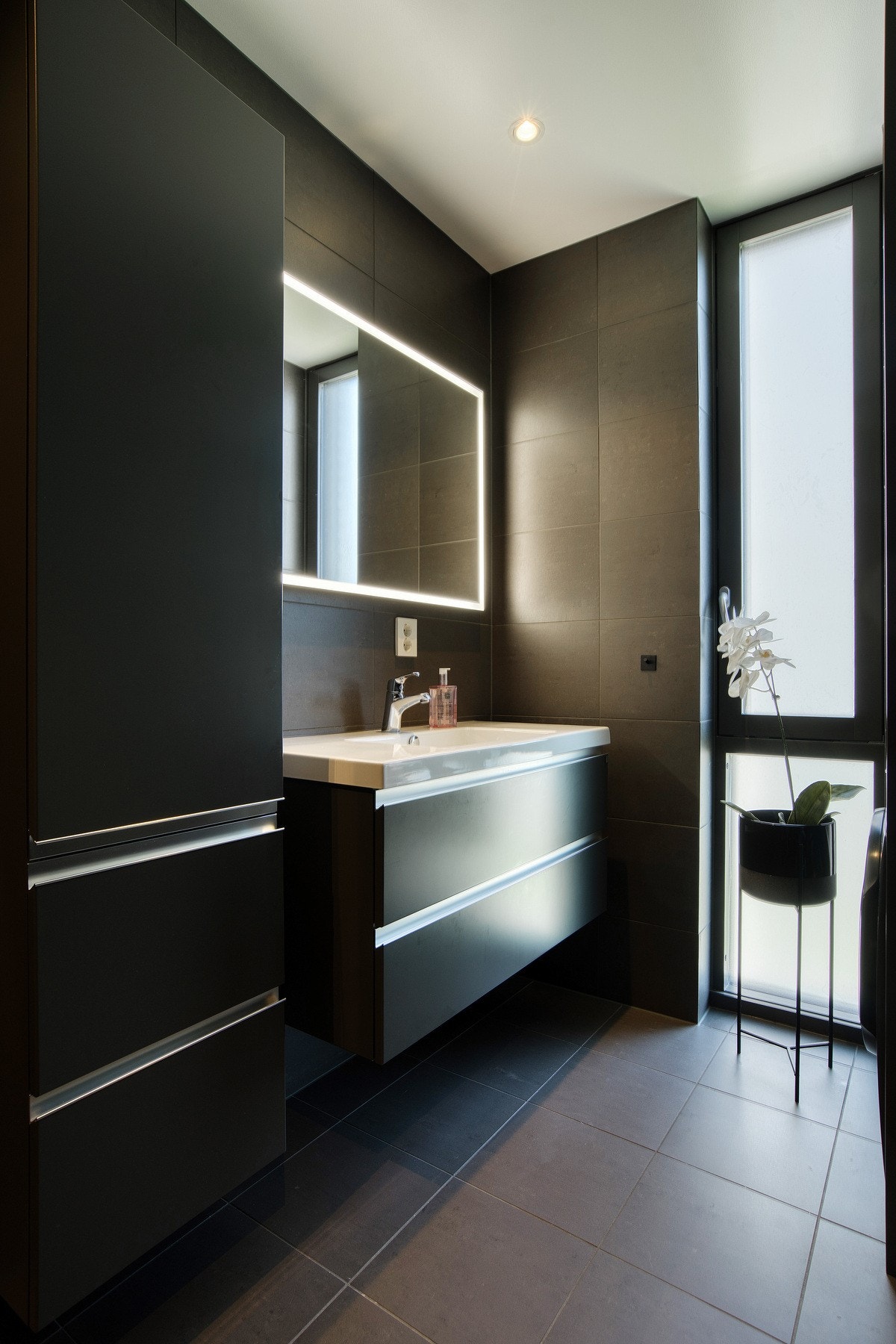 Vaskerom. Galleribilde