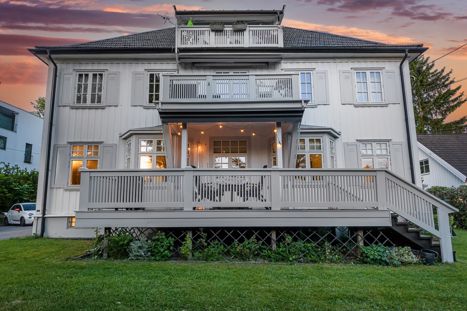 Sameiet Slemdalsveien 61B og består av 3 boligseksjoner. Galleribilde