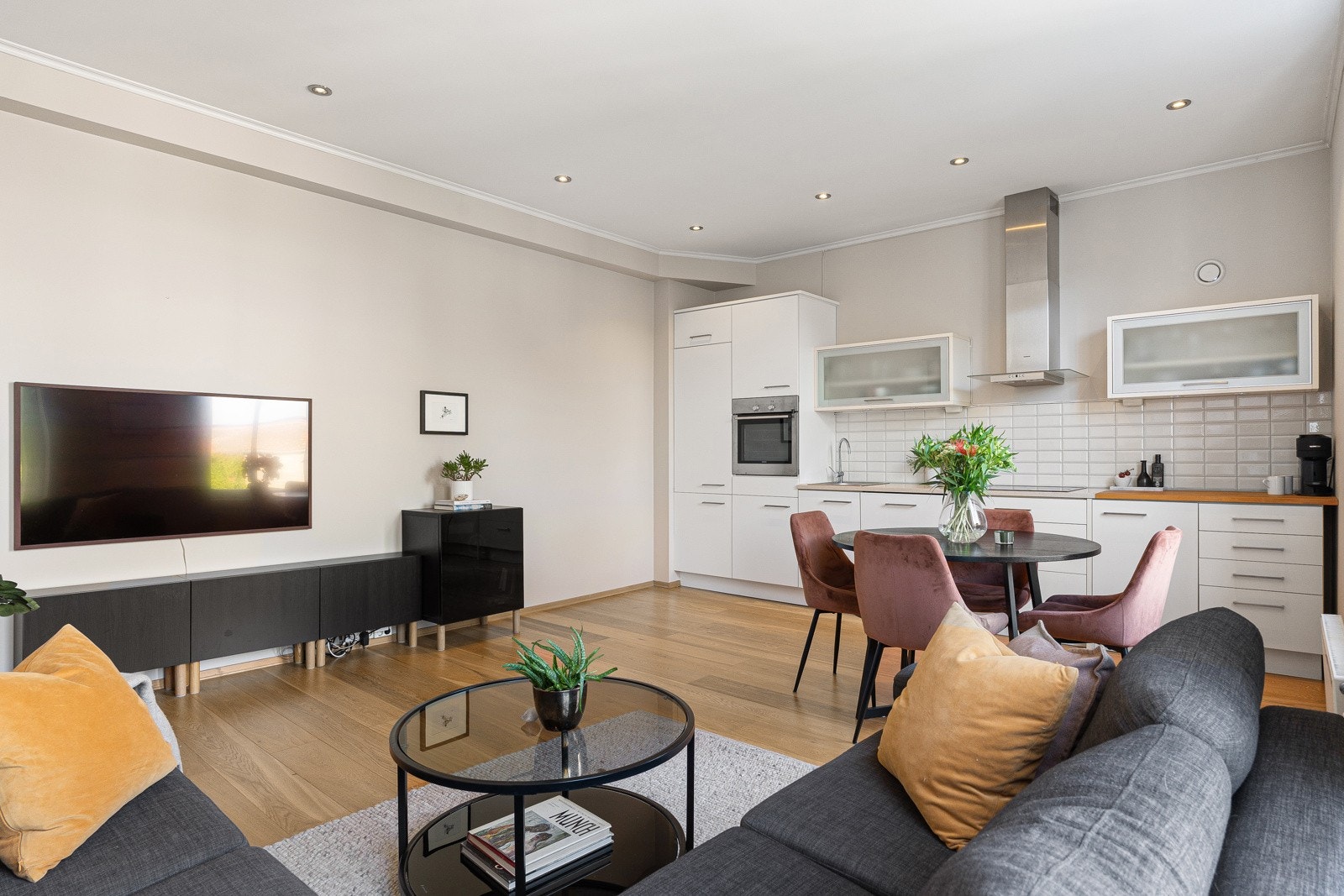 Her bys det på moderne løsninger kombinert med klassisk arkitektur Galleribilde