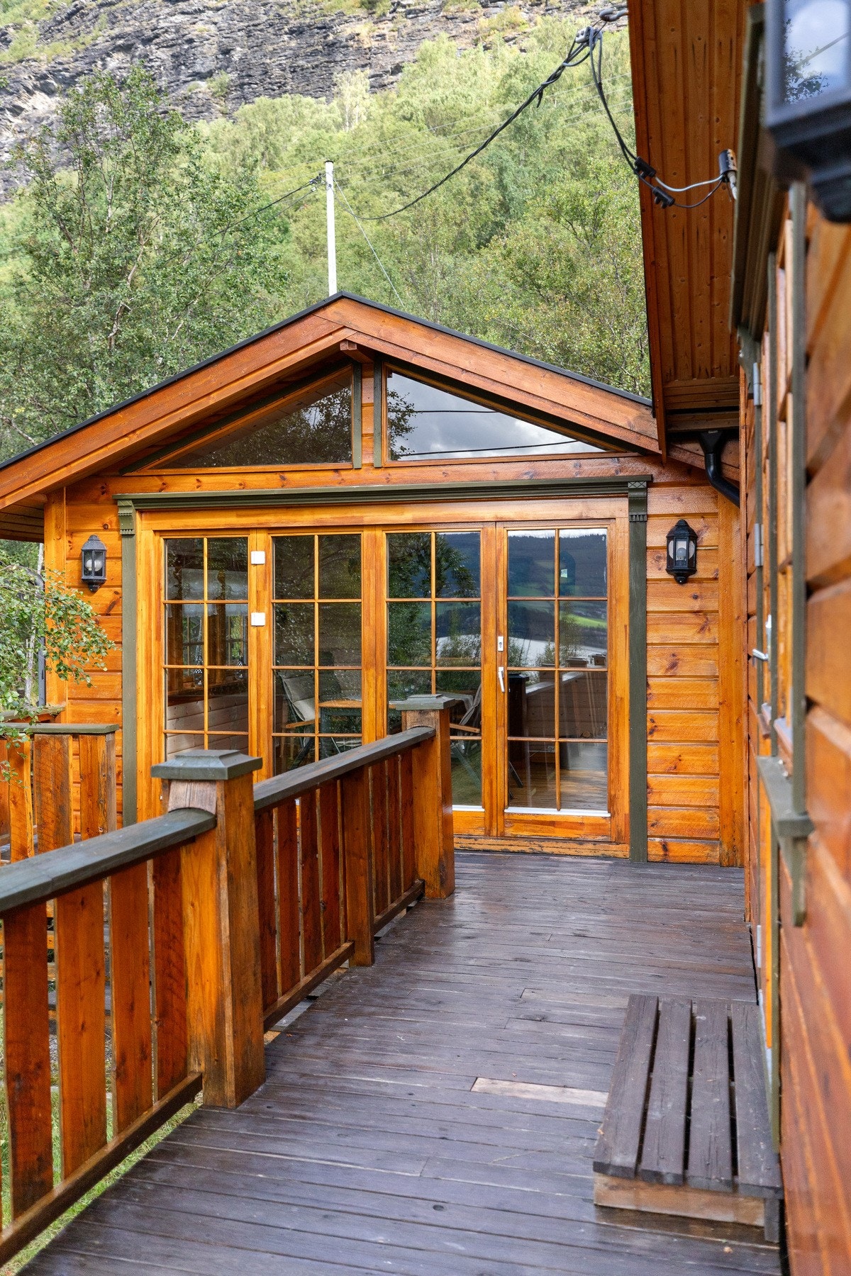 Fra den romslige terrassen er det videre adkomst til utestuen Galleribilde