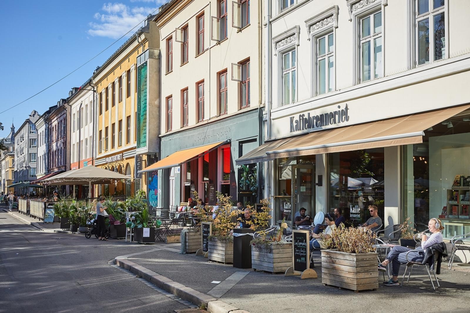 Kun en kort spasertur unna leiligheten er man plutselig midt på Grünerløkka. Dette er en mulig du ikke må gå glipp av. Velkommen til visning! Galleribilde