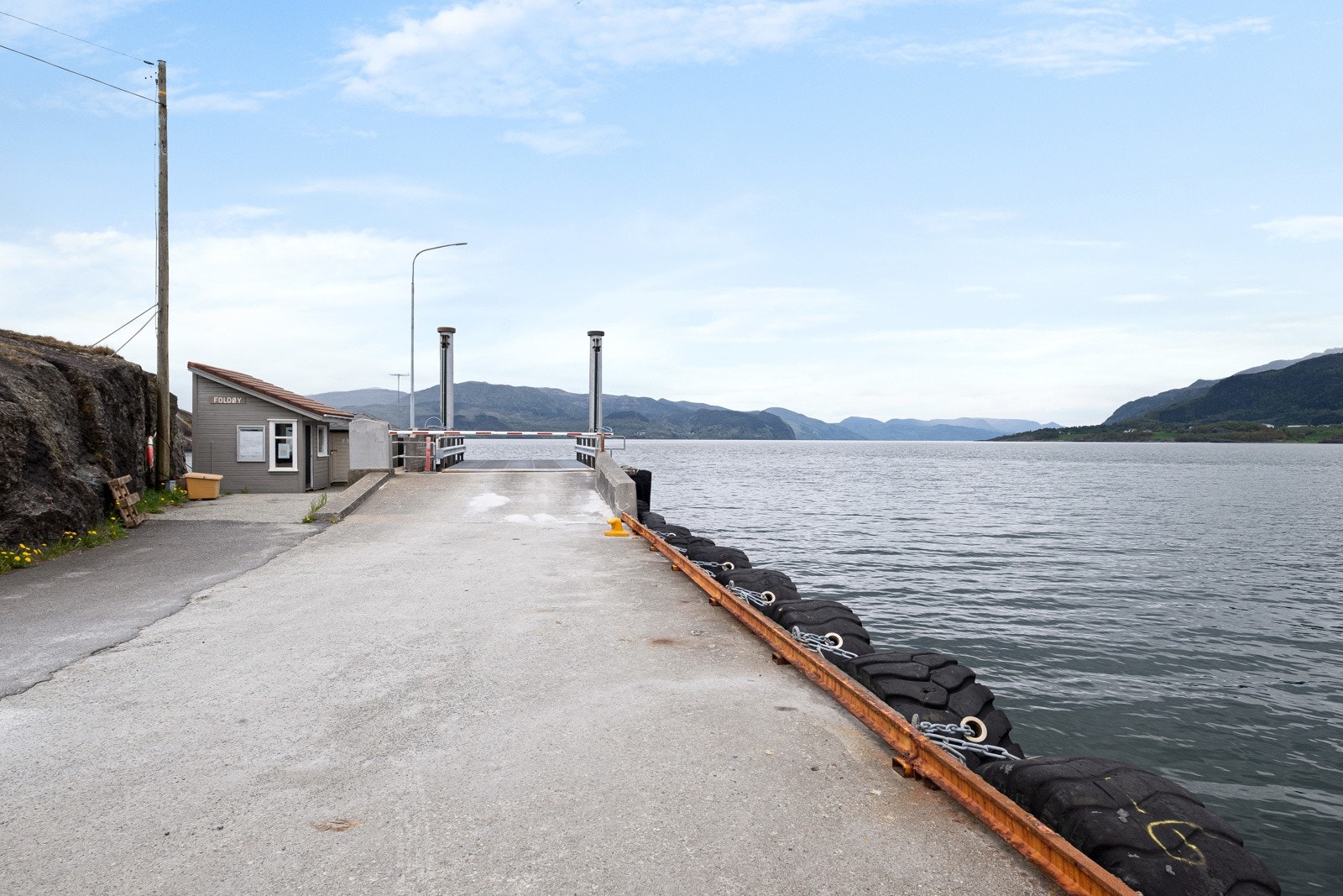 Foldøy ferjekai med hurtigbåt til resten av Ryfylke og Stavanger sentrum. Galleribilde