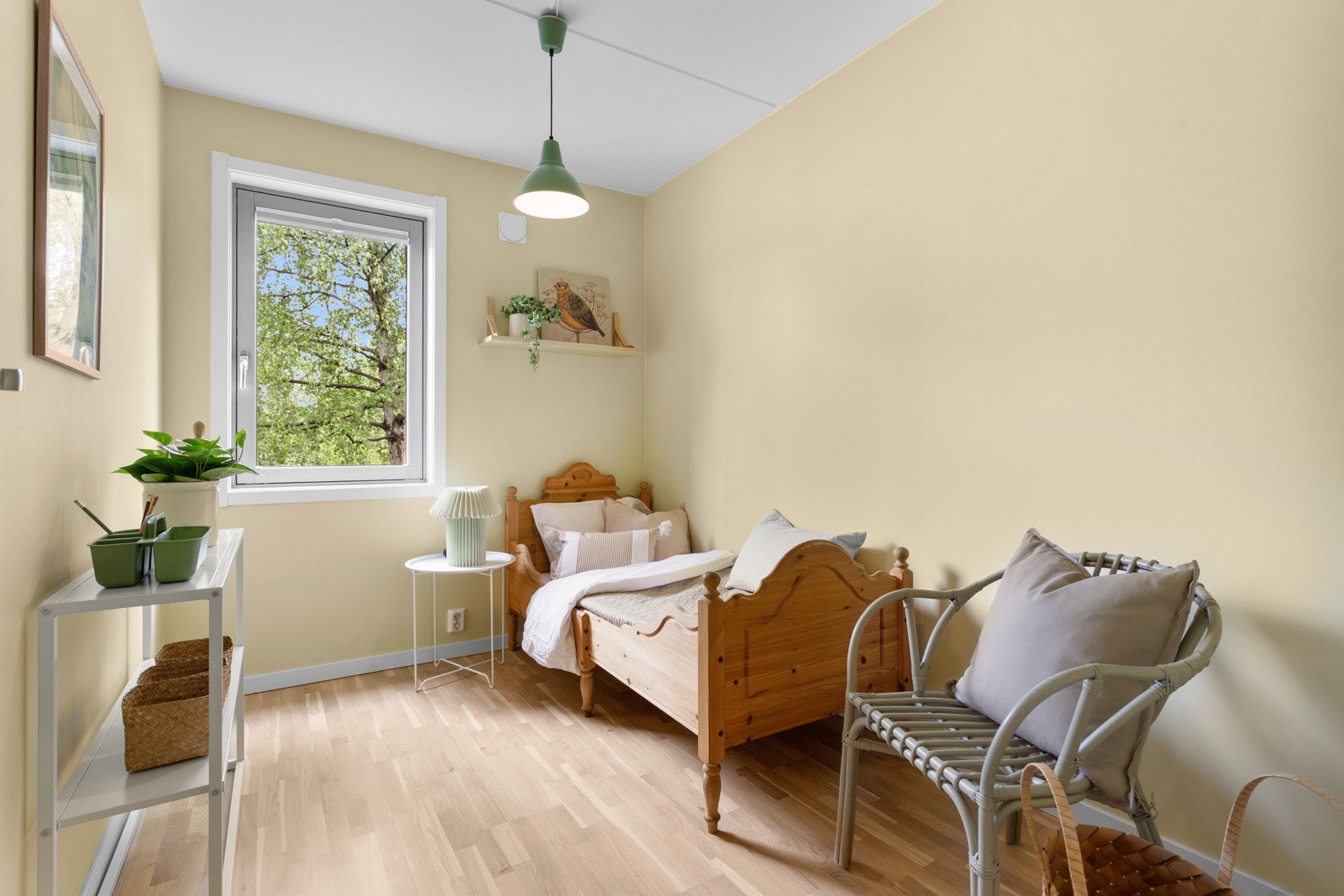 De andre soverommene har plass til seng, skrivepult eller annet ønsket møblement. Galleribilde