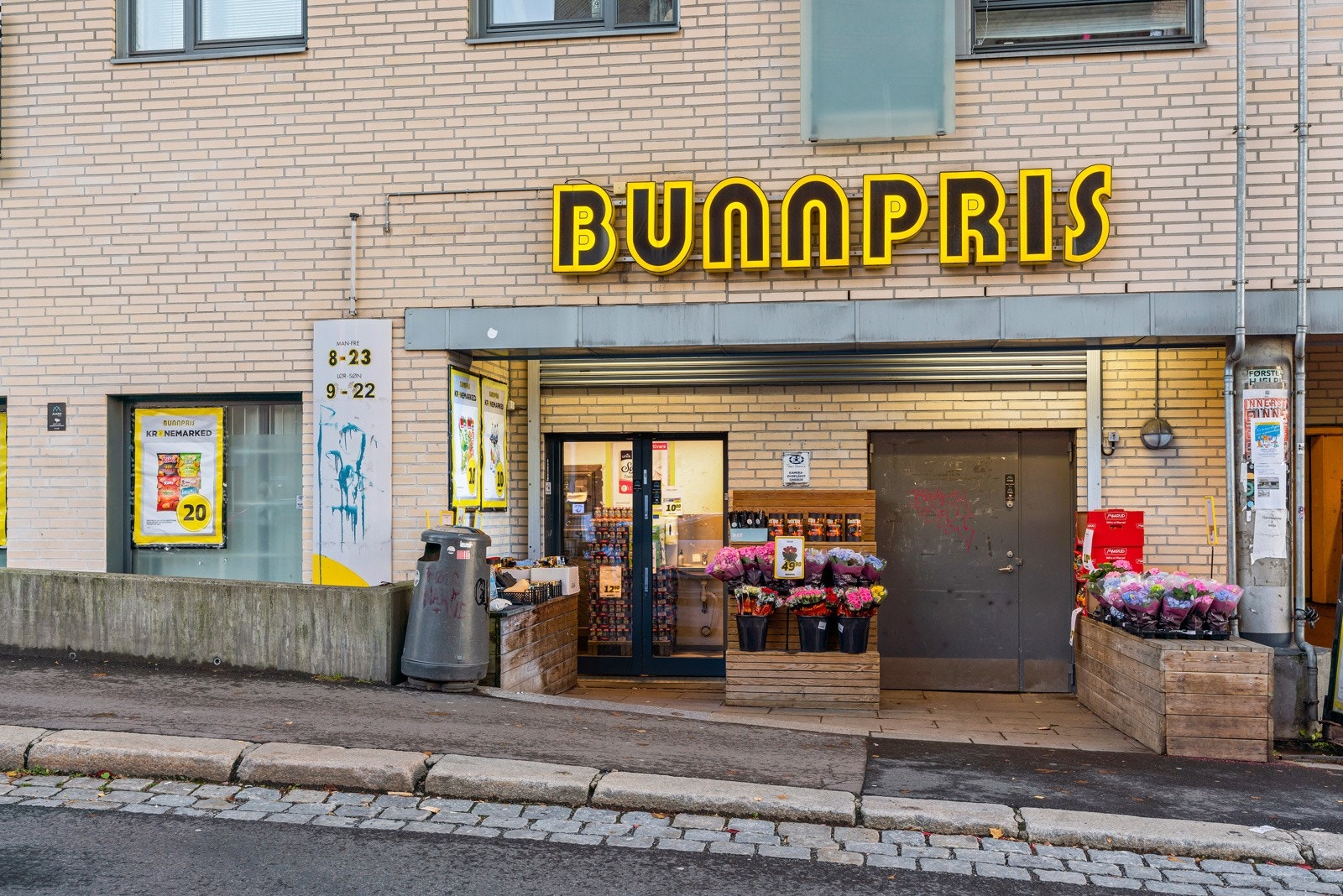 Søndagsåpen Bunnpris like ved. Galleribilde