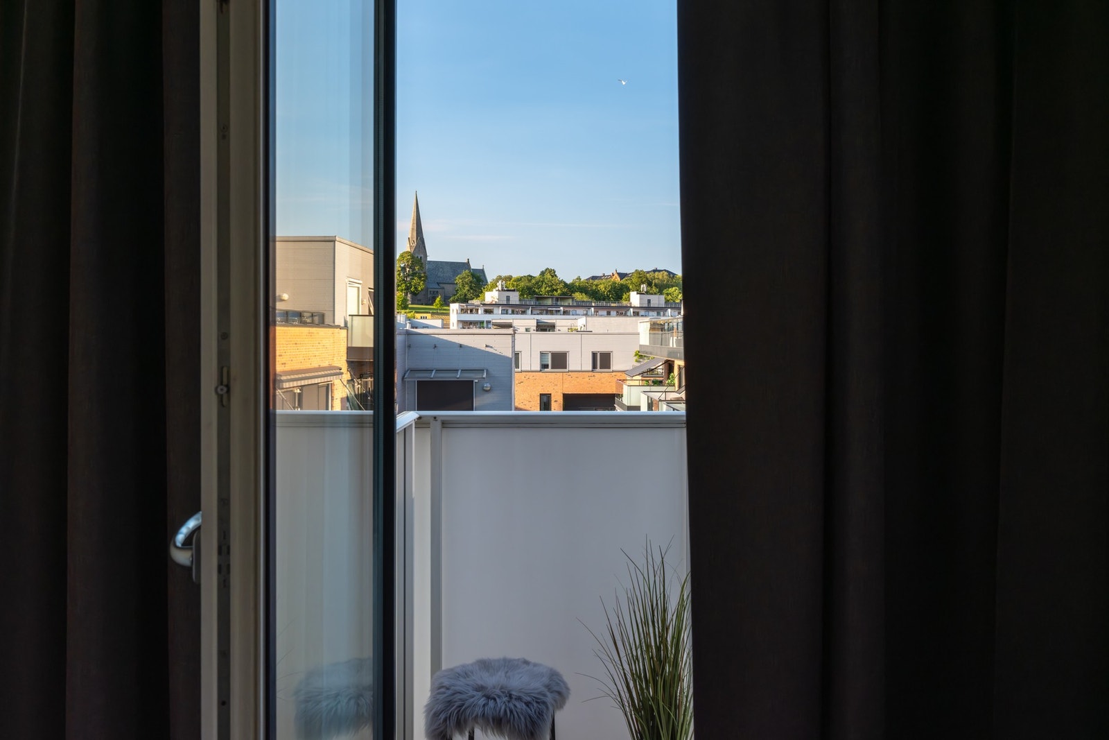 Hovedsoverommet har utgang til en luftebalkong. Galleribilde