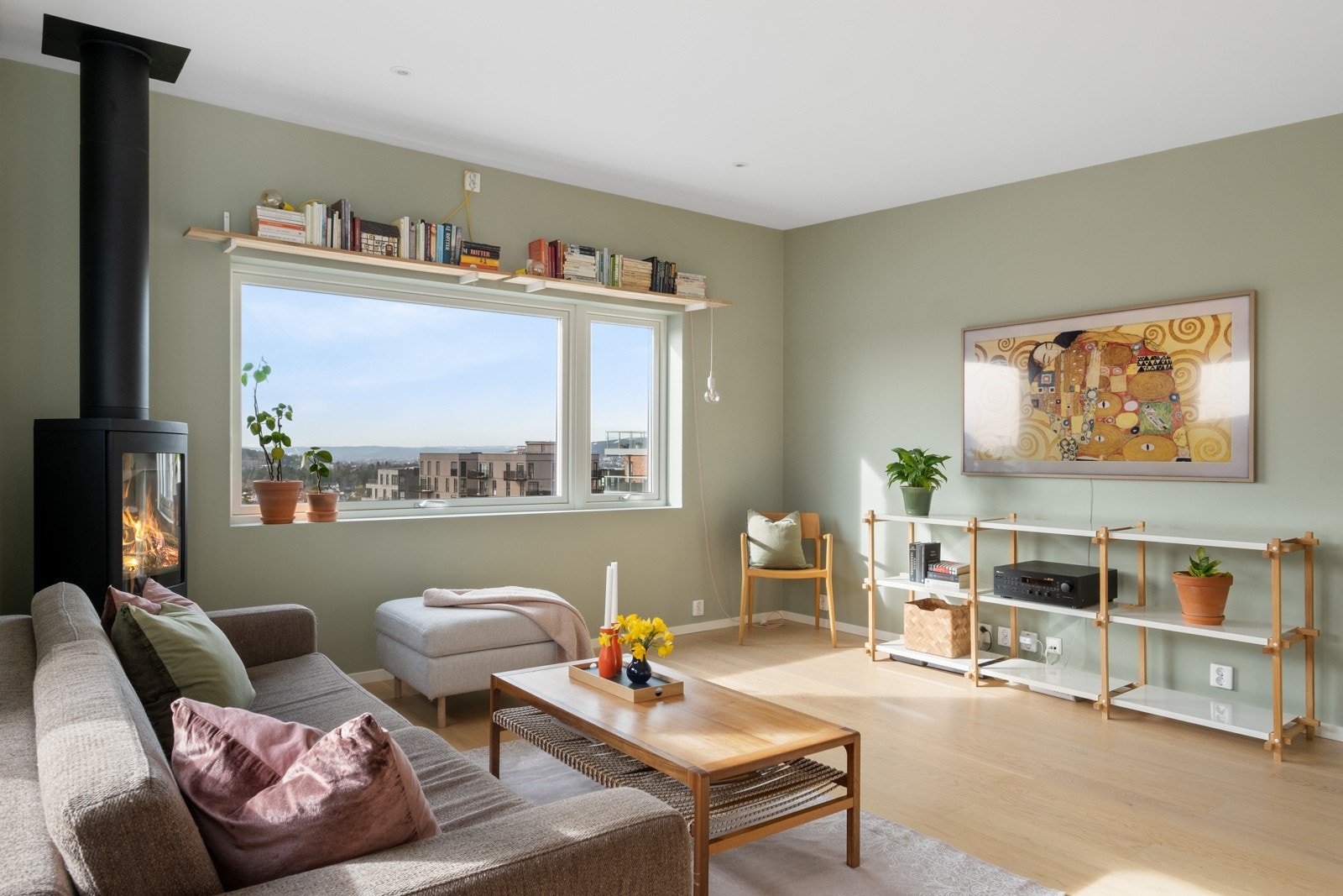 Dette er en lekker familiebolig på toppen av Haneborgåsen! Galleribilde