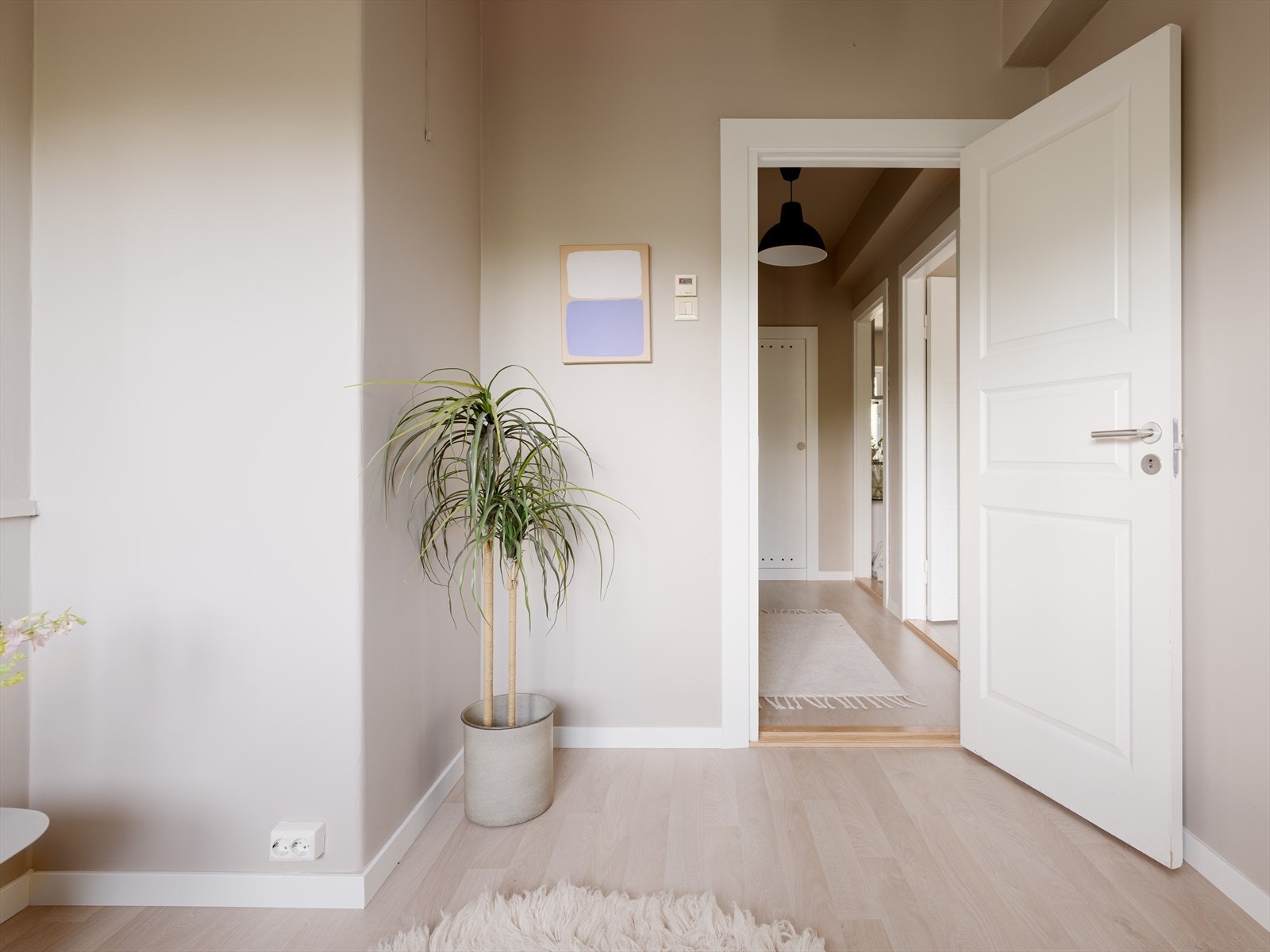 Vartmtvann og fyring er inkludert i felleskostnadene. Galleribilde