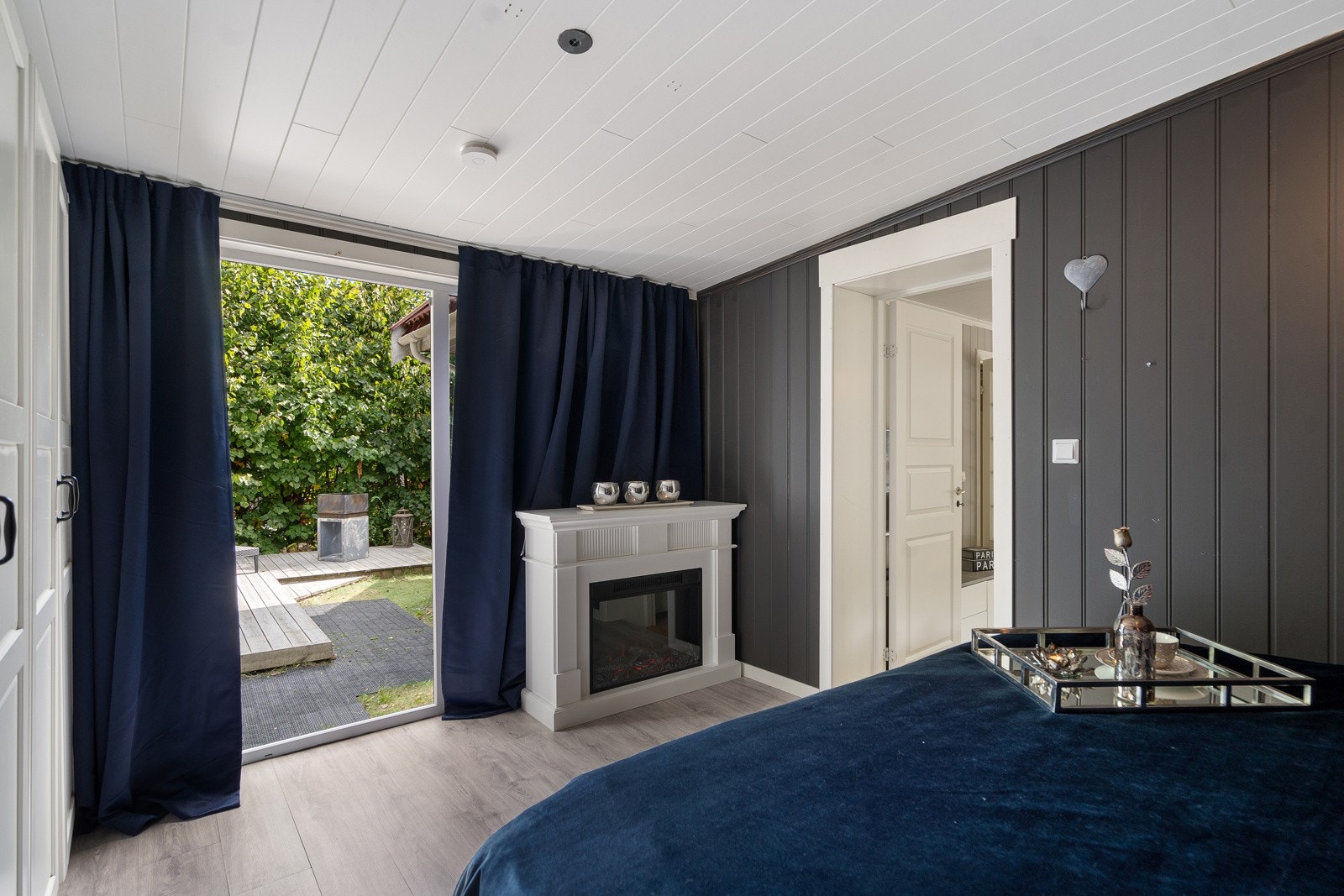 Tillbygg fra 2022 som er innredet som soverom (ikke omsøkt) Galleribilde