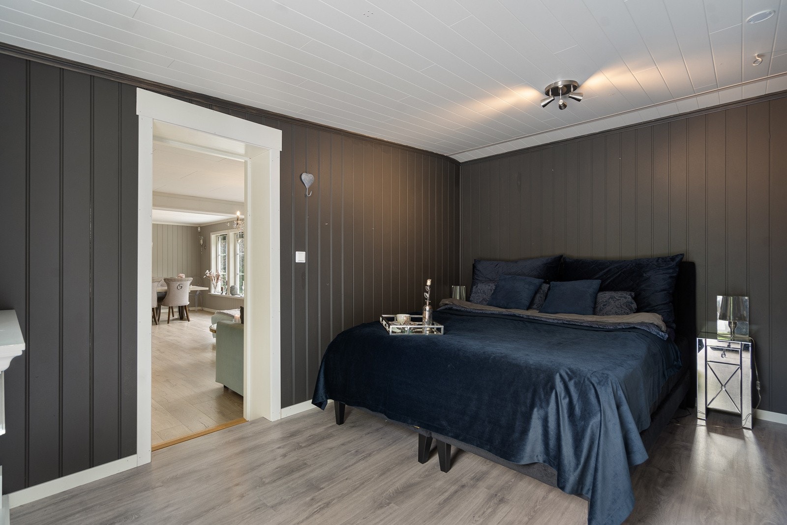 Stor og godt rom med egen utgang Galleribilde