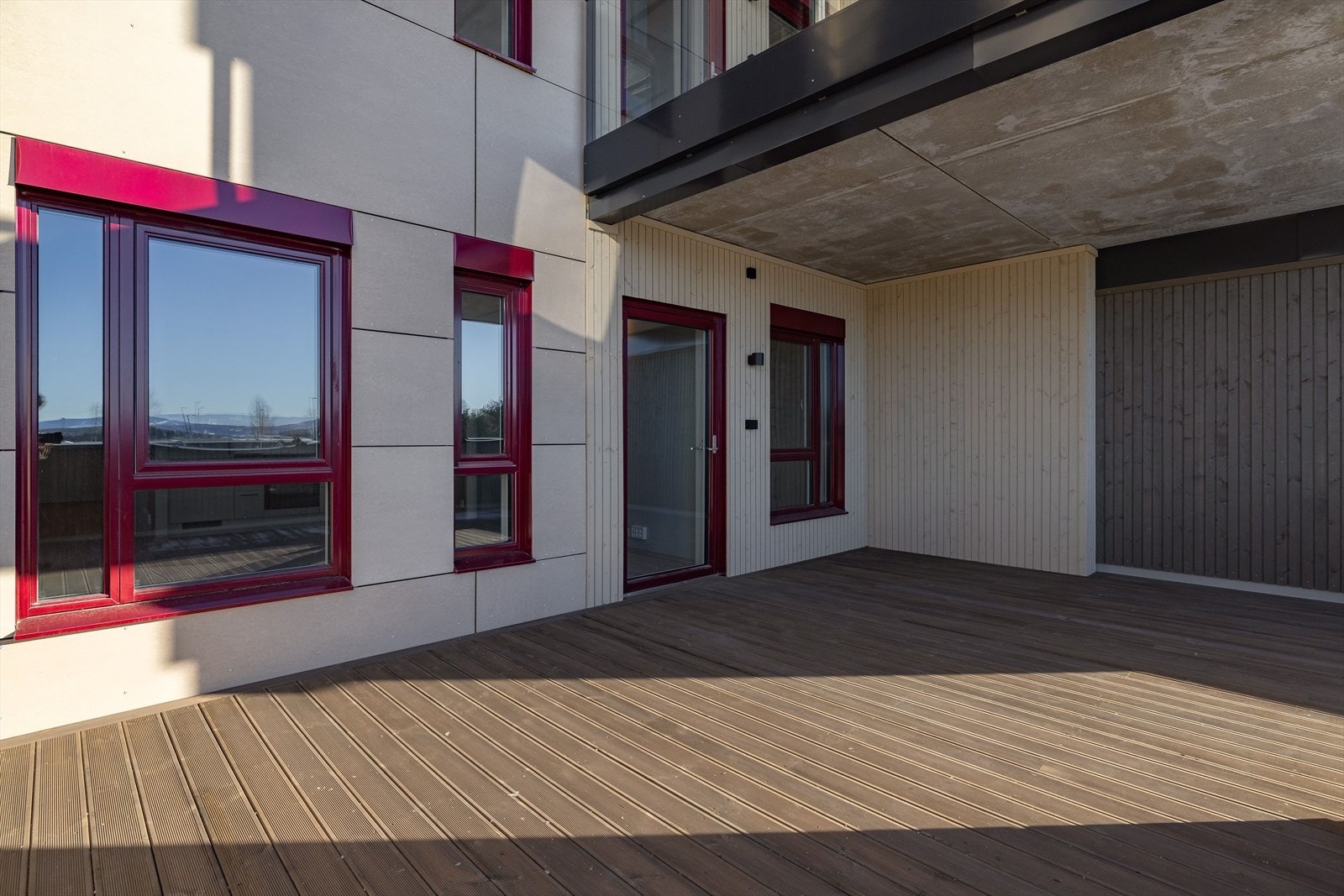 Det er også montert utebelysning og stikkontakt på vegg. Galleribilde