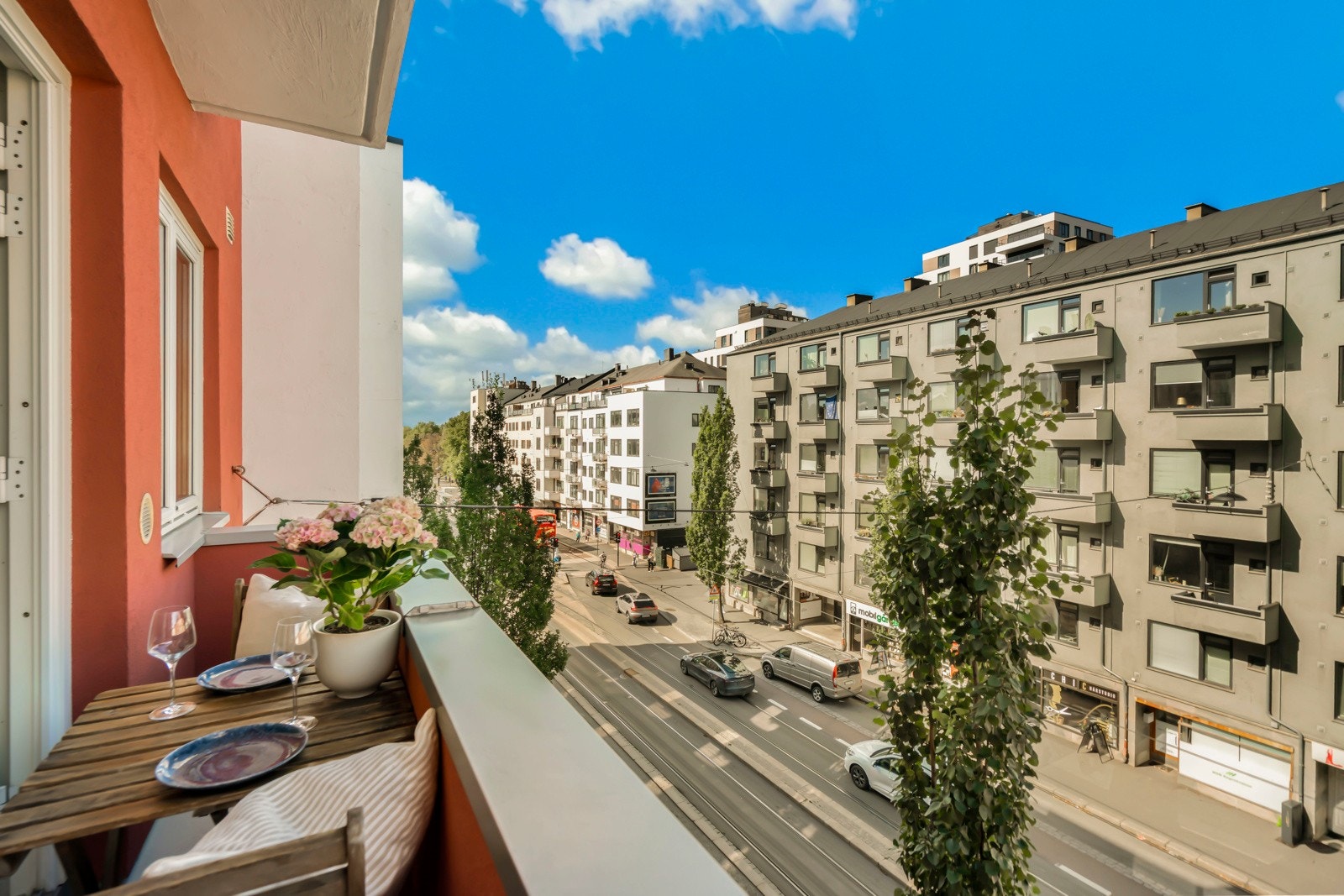 Lekkert utsyn mot hyggelig nabolag. Galleribilde