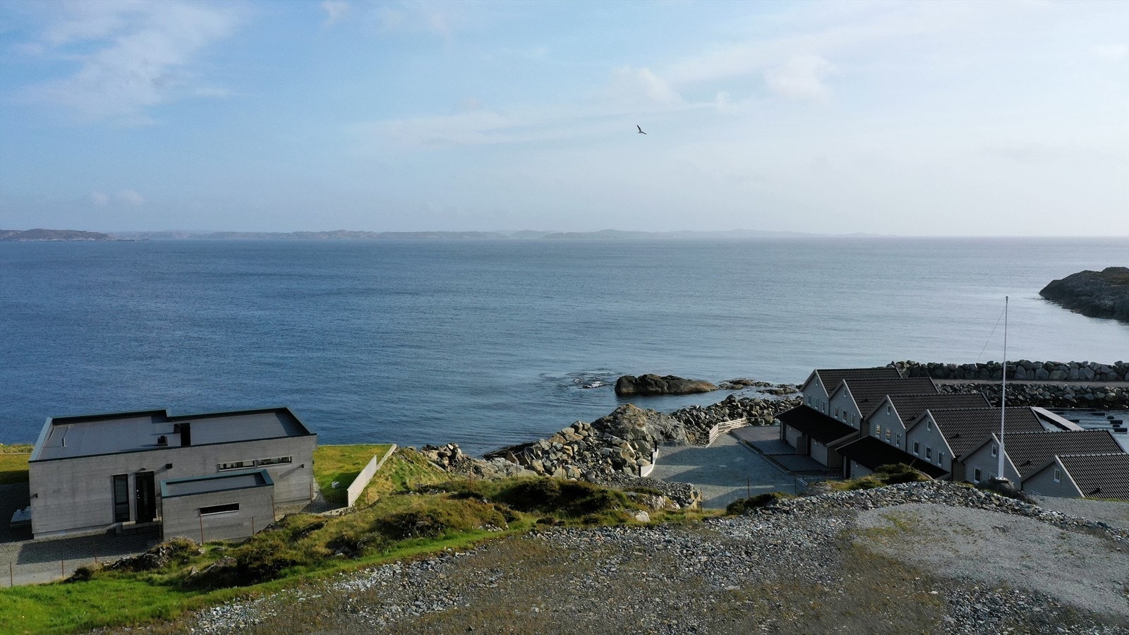 Solrik beliggenhet i et nyere etablert hyttefelt. Galleribilde
