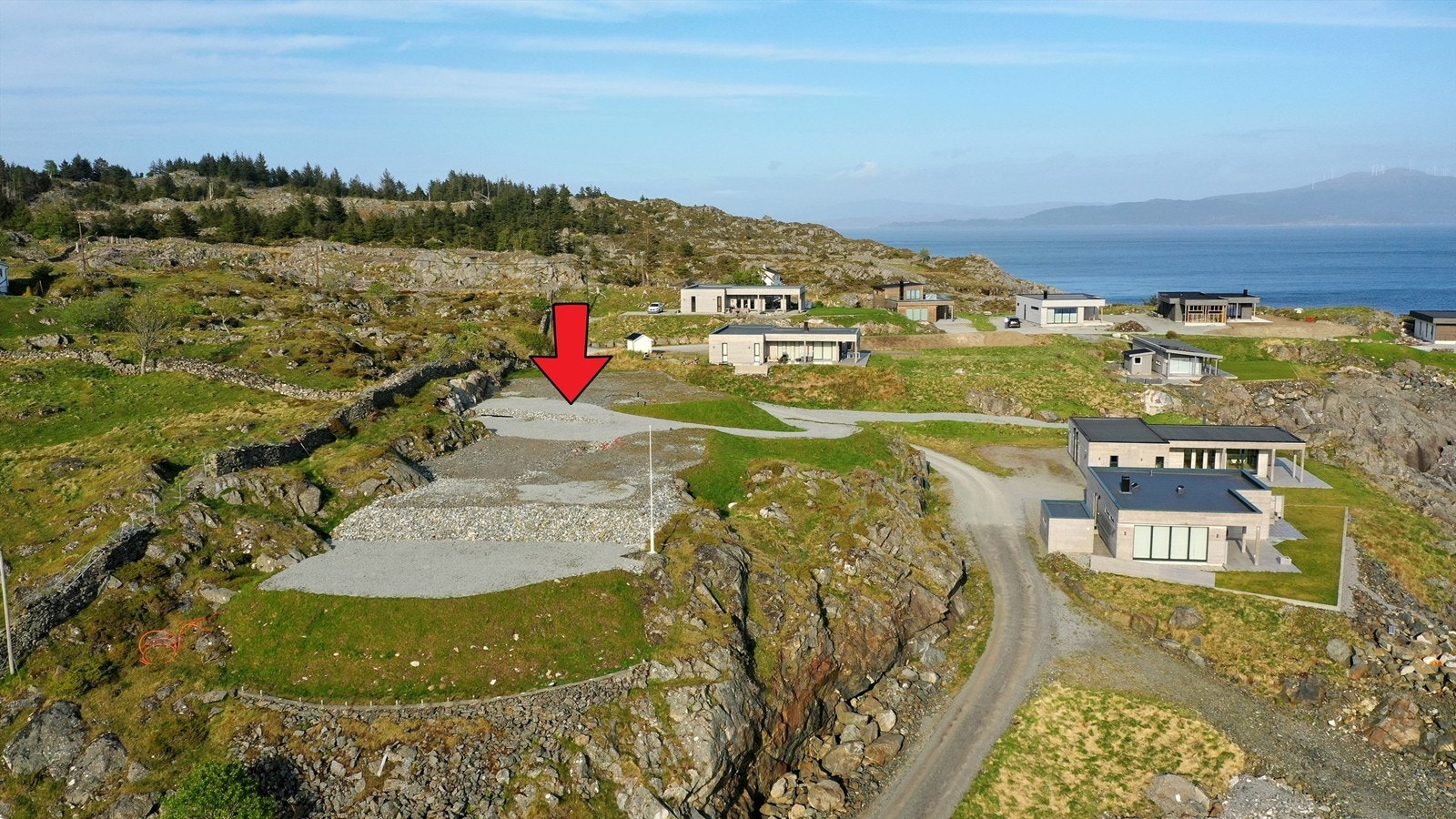 Gode parkeringsmuligheter på tomten. Galleribilde