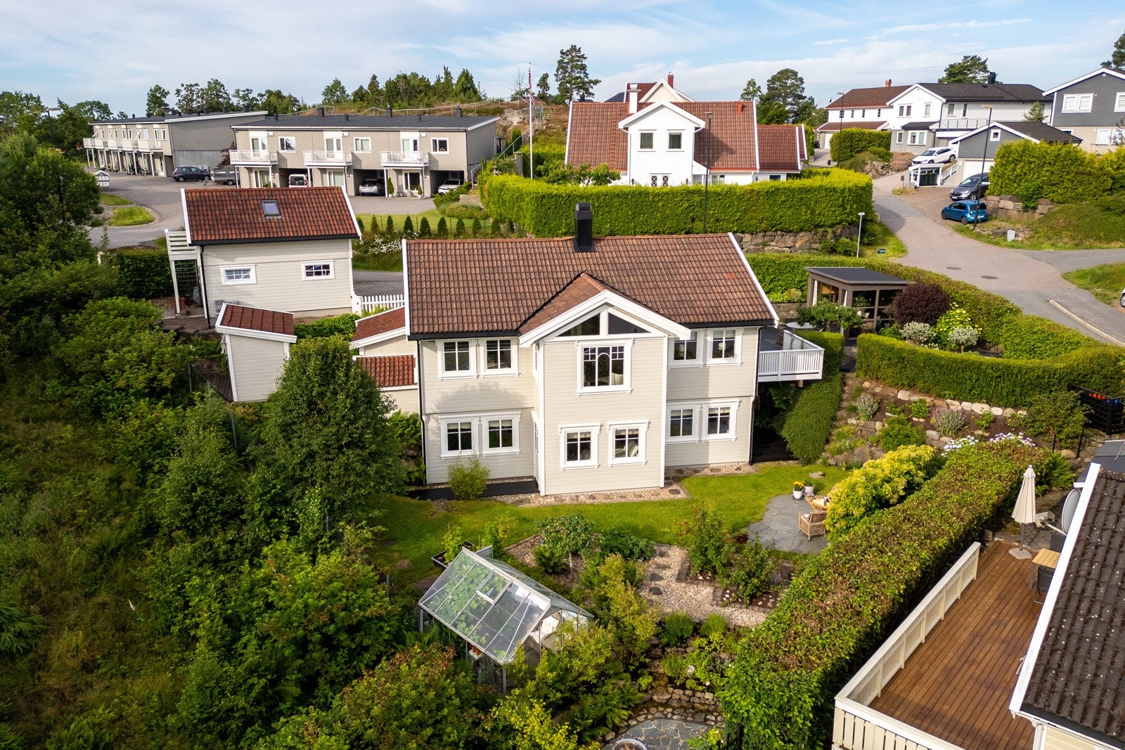 EIE Tønsberg v/Hanna Sundby presenterer Tømmerholtåsen 16! Galleribilde