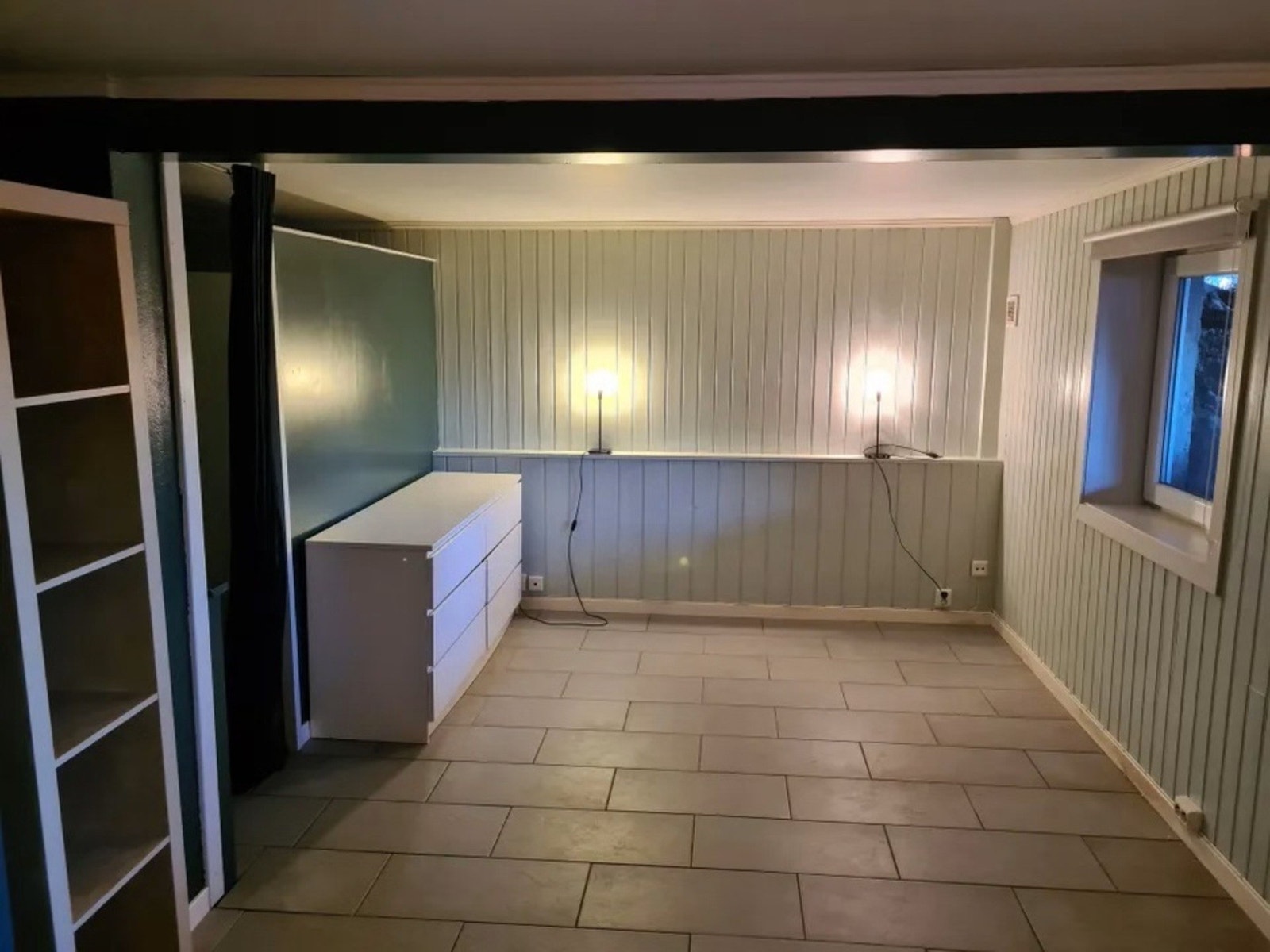 Stuen er flislagt (privat bilde) Galleribilde